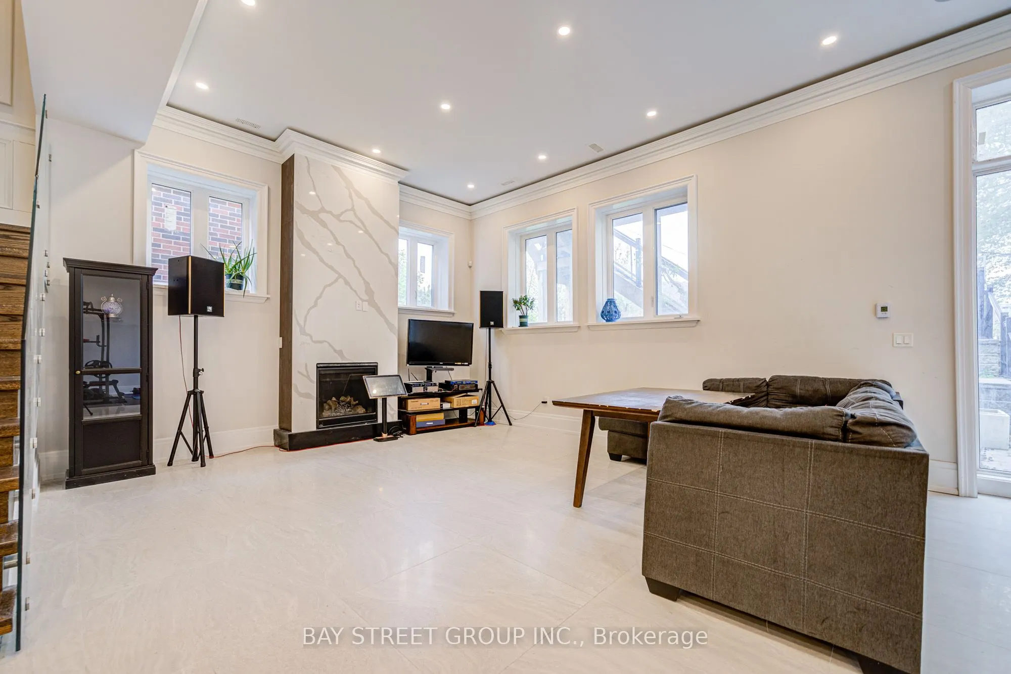 149 Alexis Boulevard