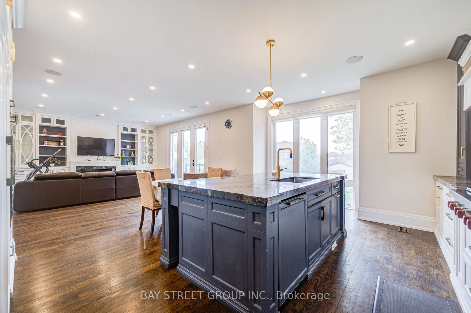 149 Alexis Boulevard