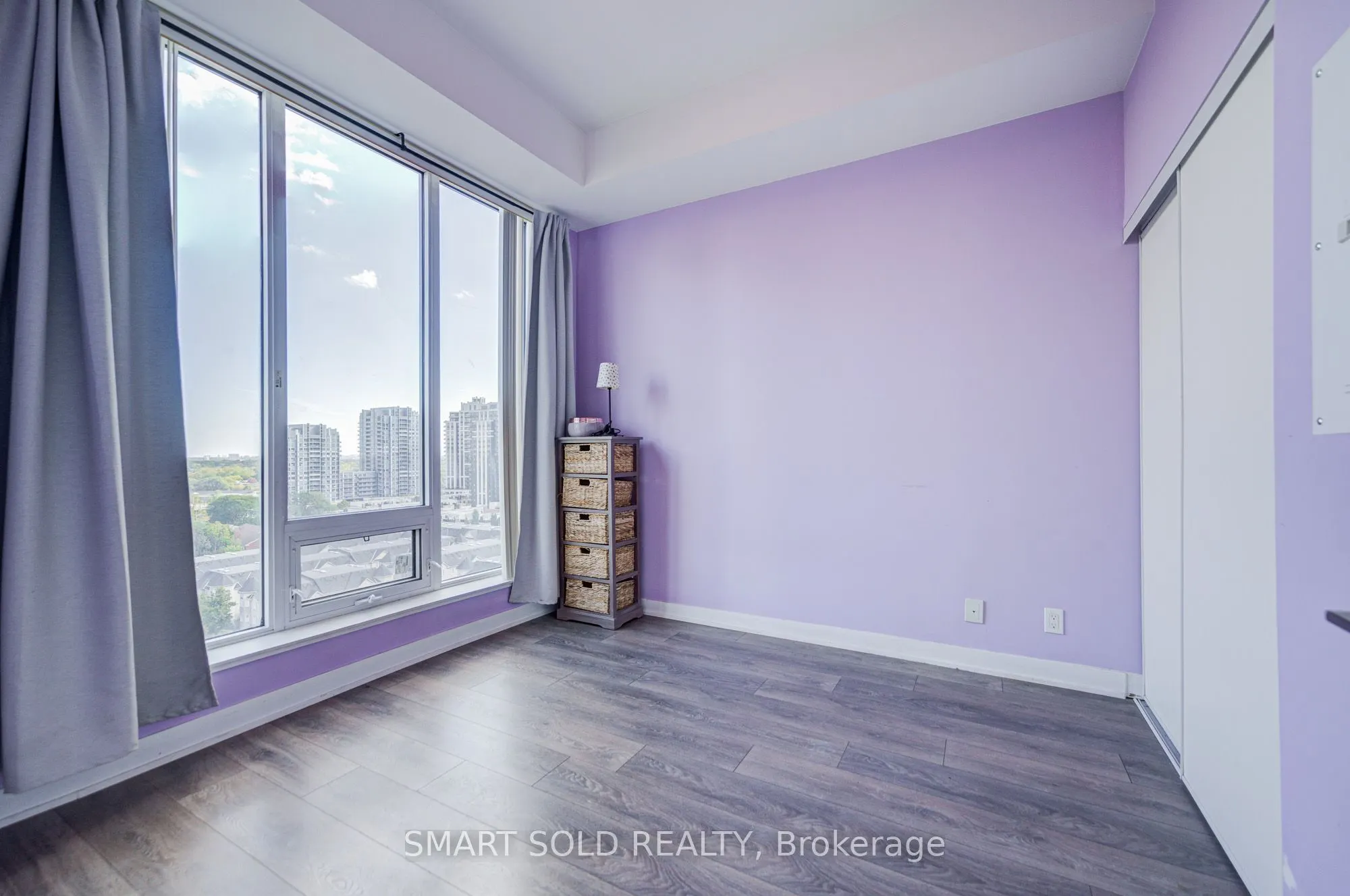 28 Avondale Avenue, #1203