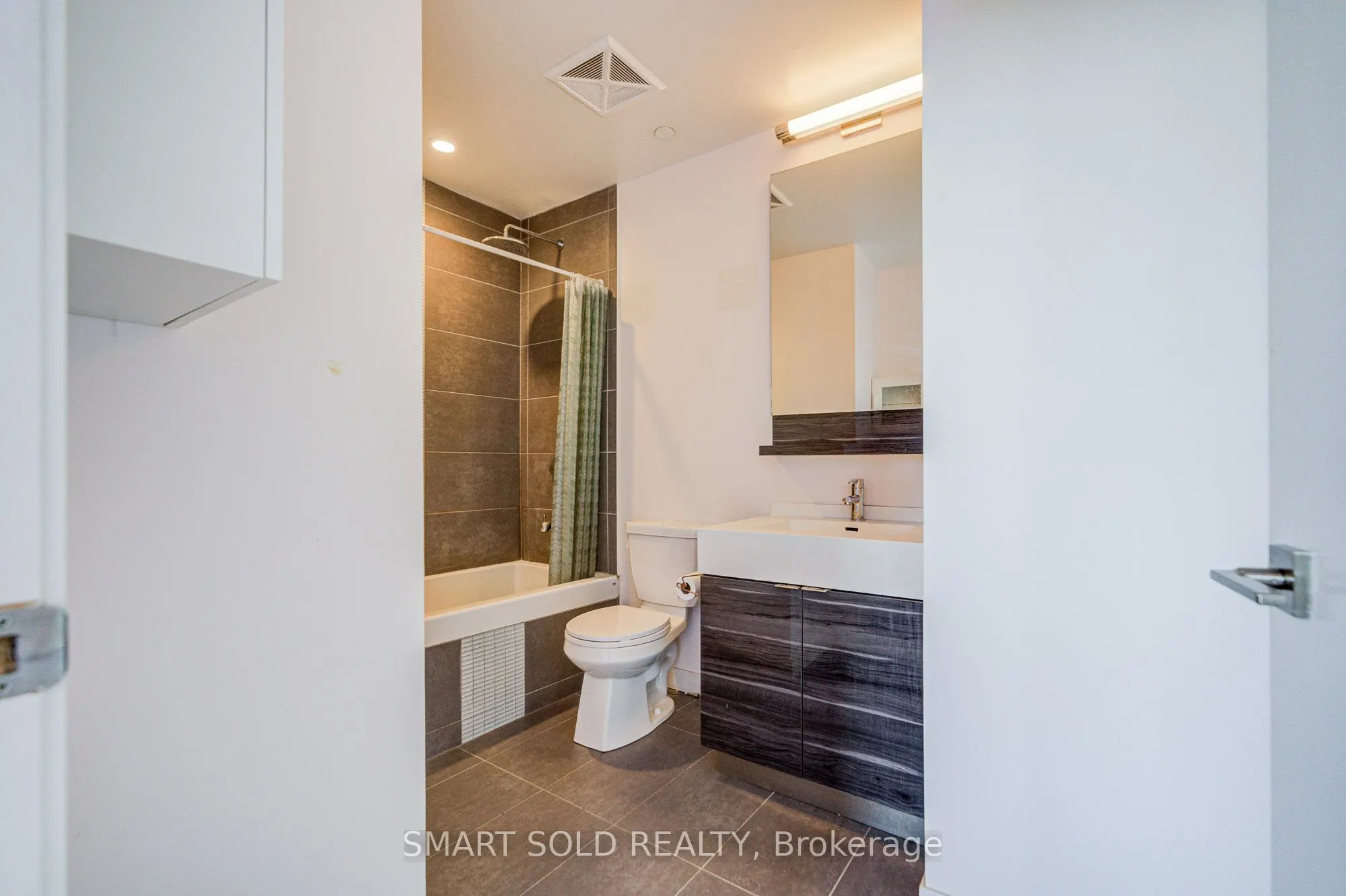 28 Avondale Avenue, #1203