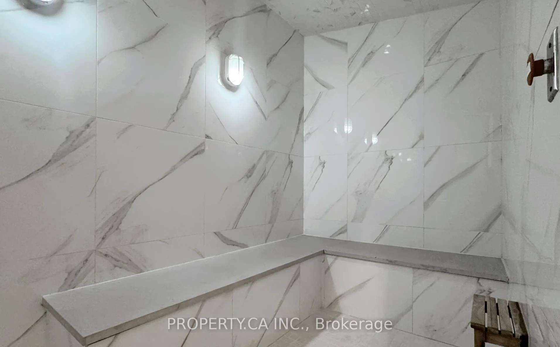 21 Nelson Street, ##411