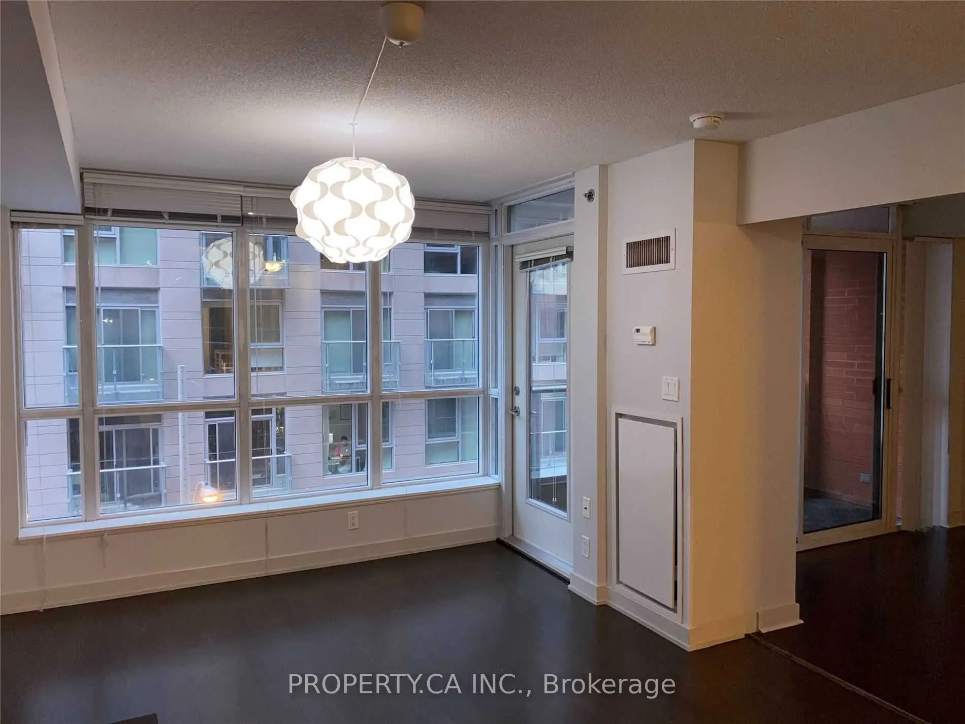 21 Nelson Street, ##411