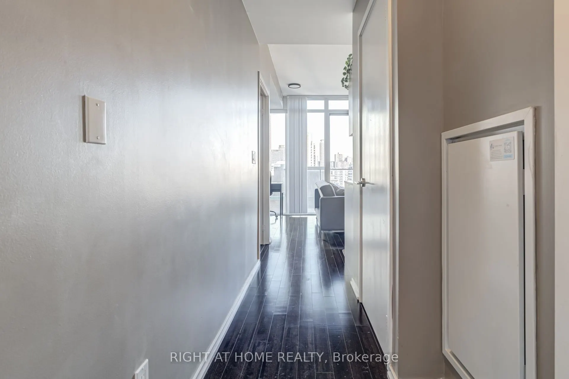 75 St Nicholas Street, #1109