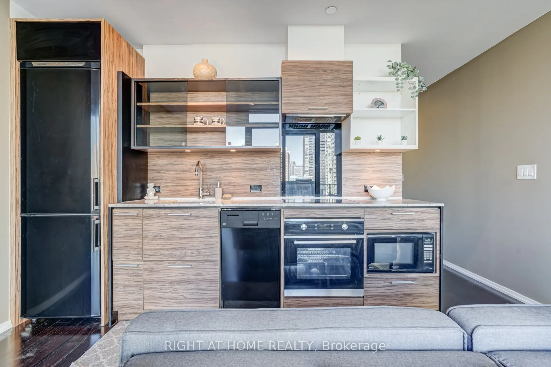 75 St Nicholas Street, #1109