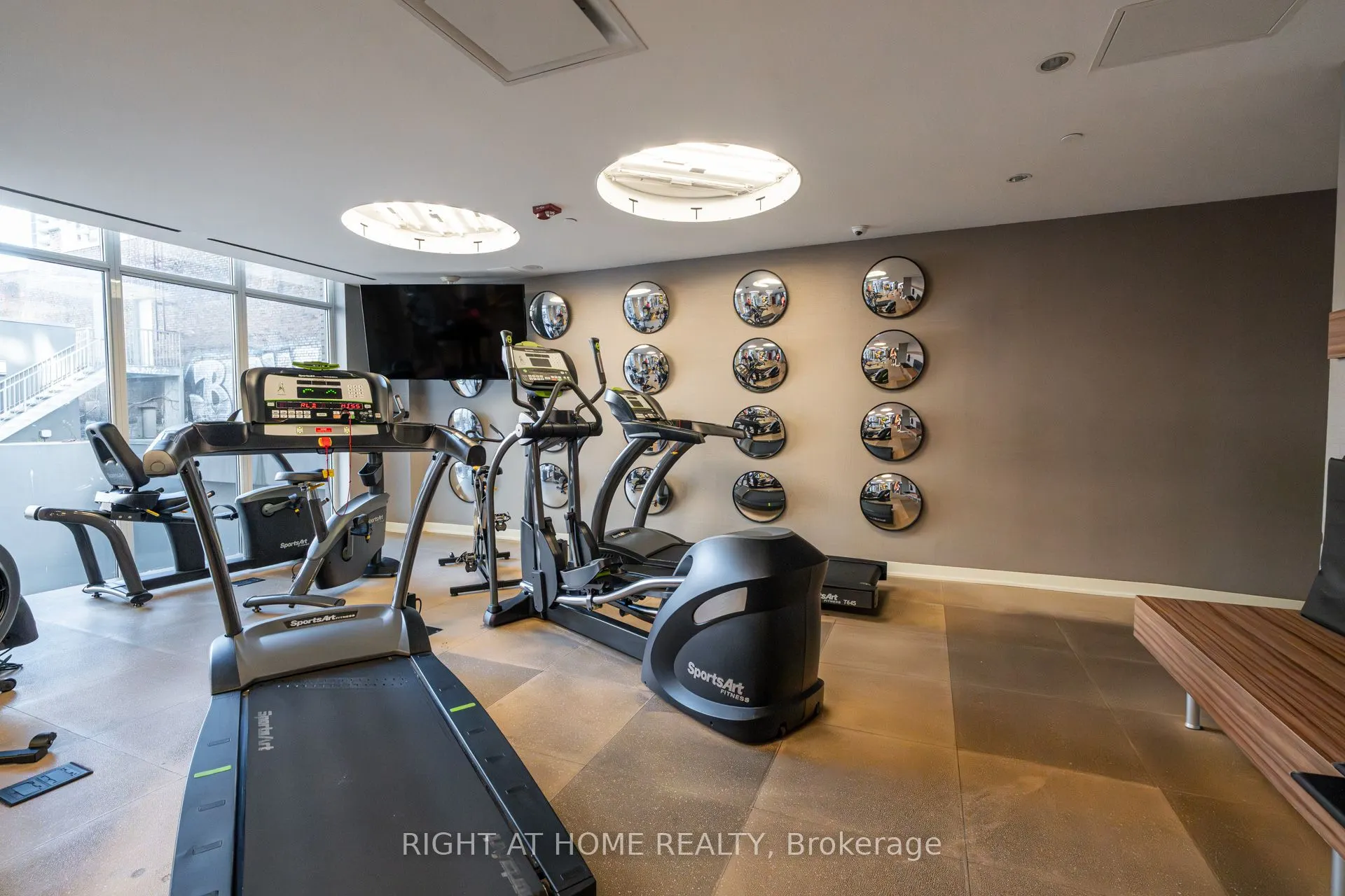 75 St Nicholas Street, #1109