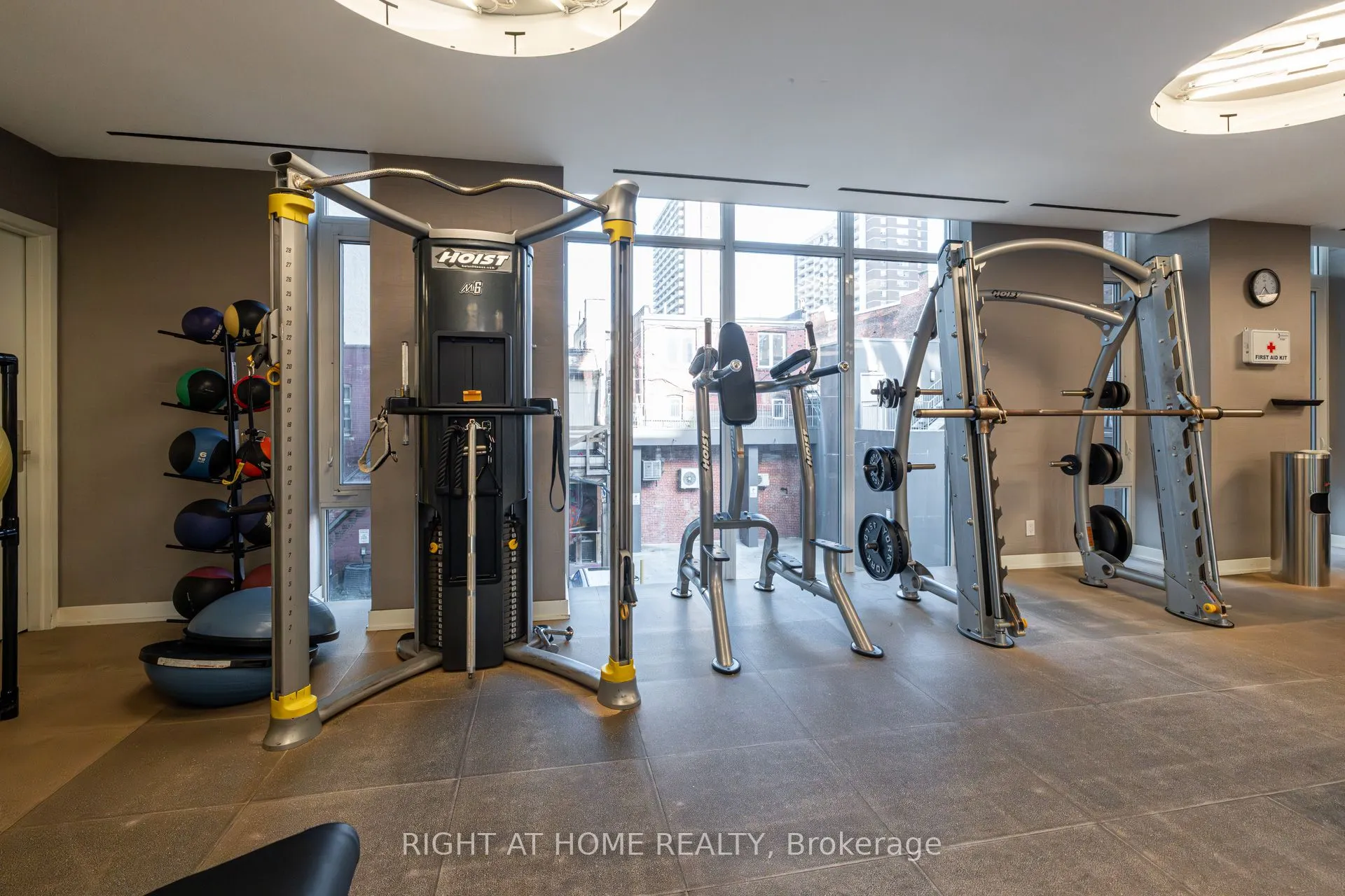 75 St Nicholas Street, #1109