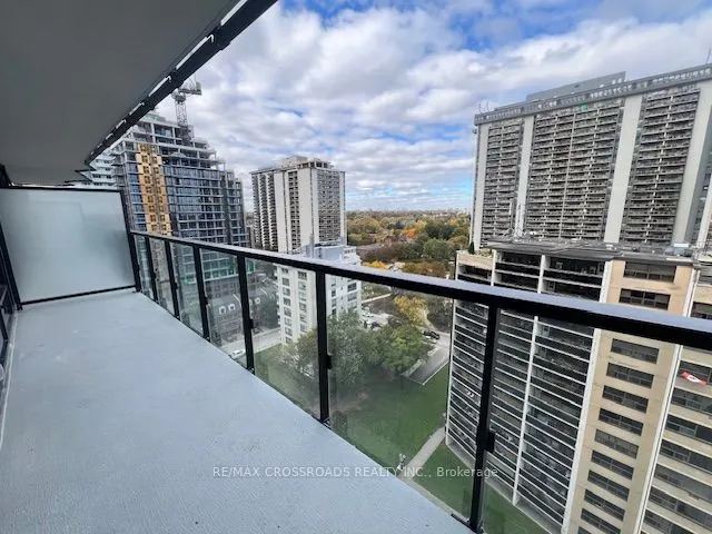 120 Broadway Avenue, #1214