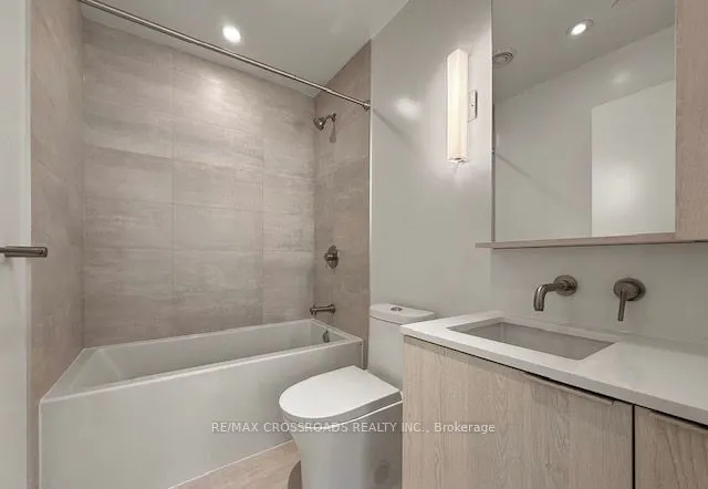 120 Broadway Avenue, #1214