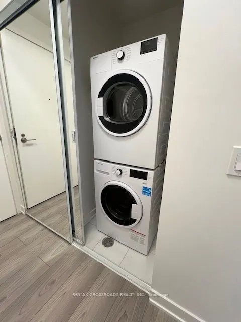 120 Broadway Avenue, #1214