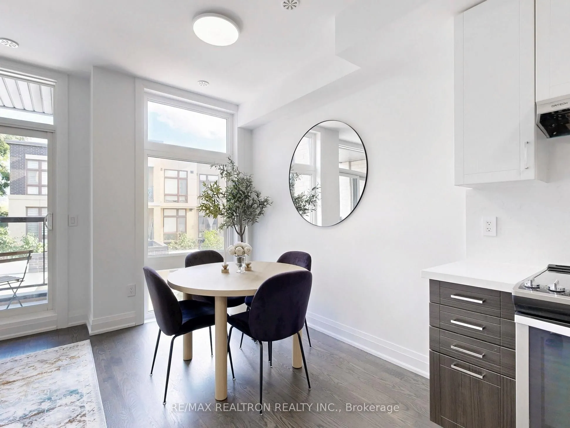 23 Eldora Avenue, #105