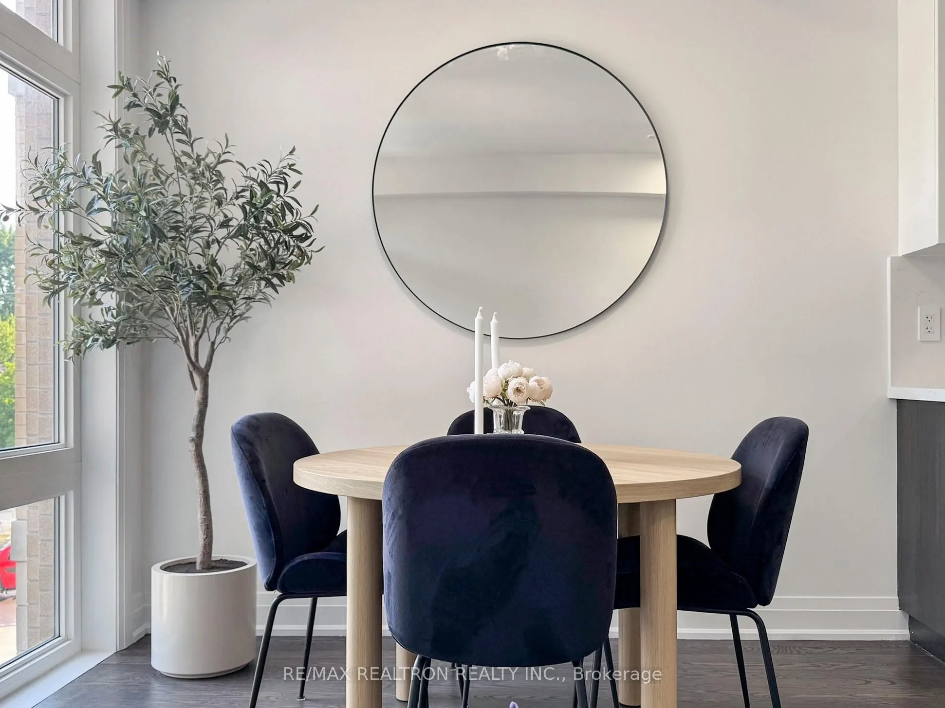 23 Eldora Avenue, #105