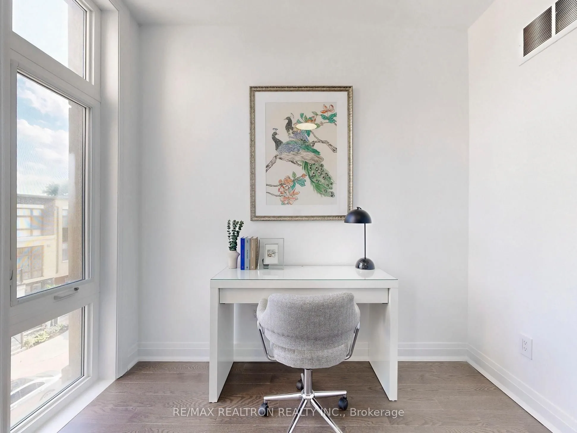 23 Eldora Avenue, #105