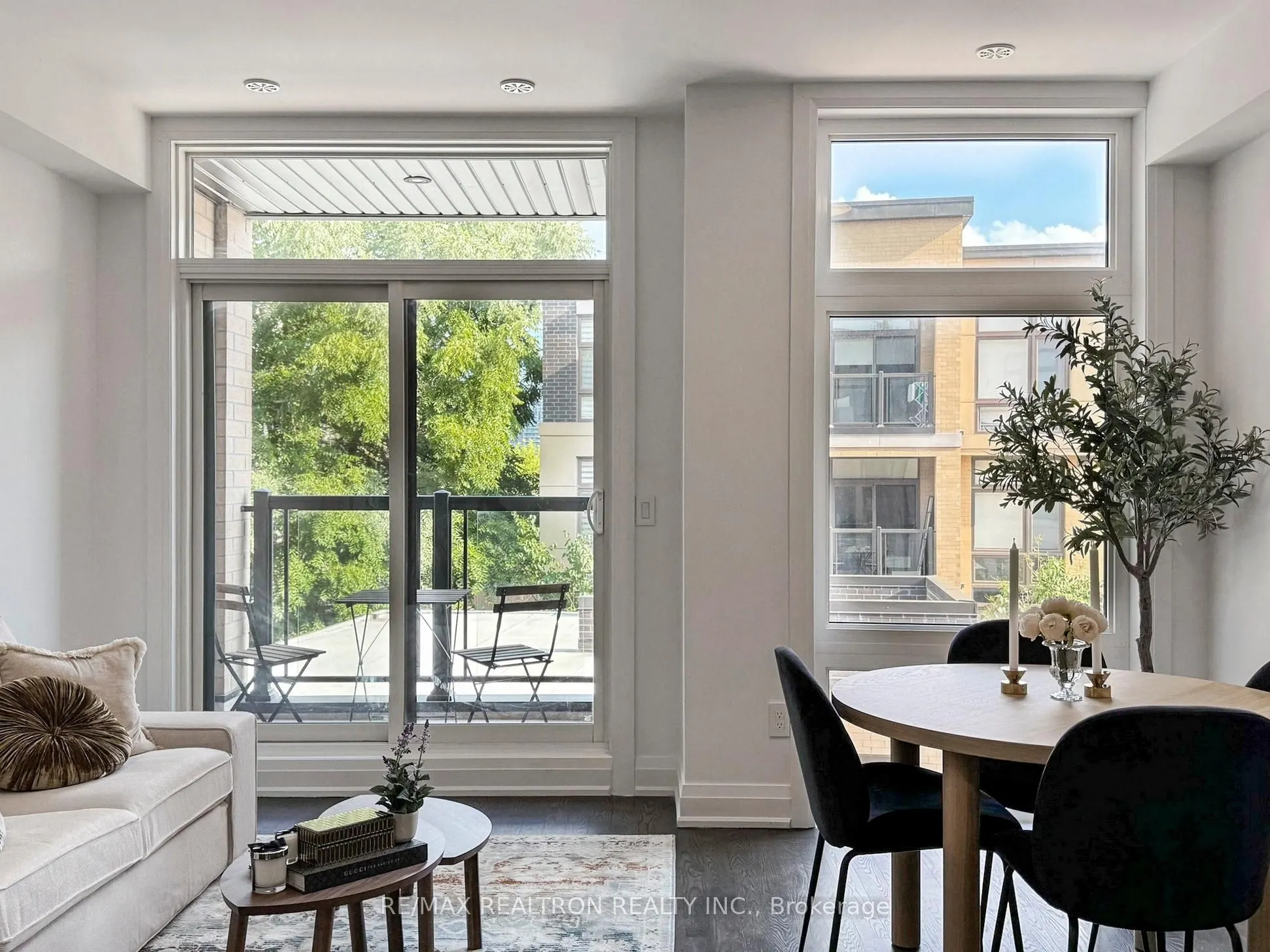 23 Eldora Avenue, #105