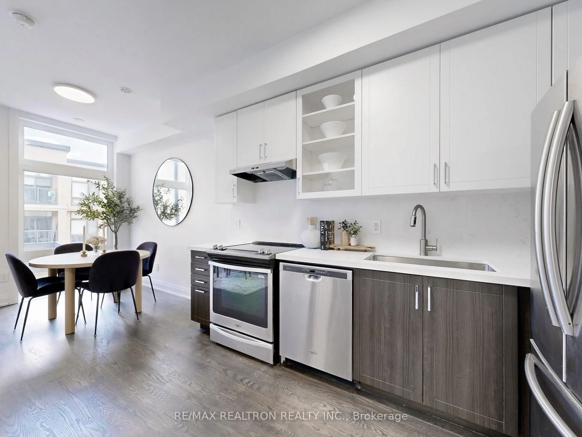 23 Eldora Avenue, #105