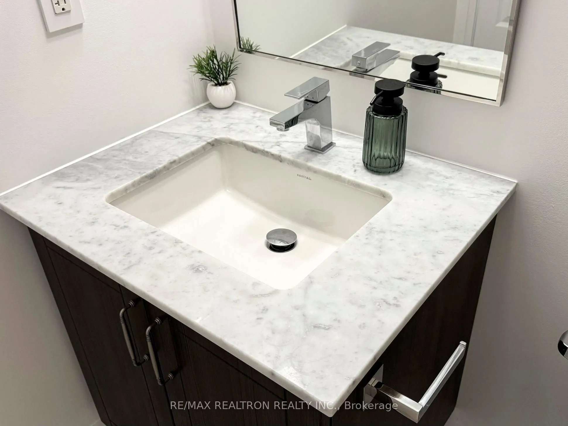 23 Eldora Avenue, #105