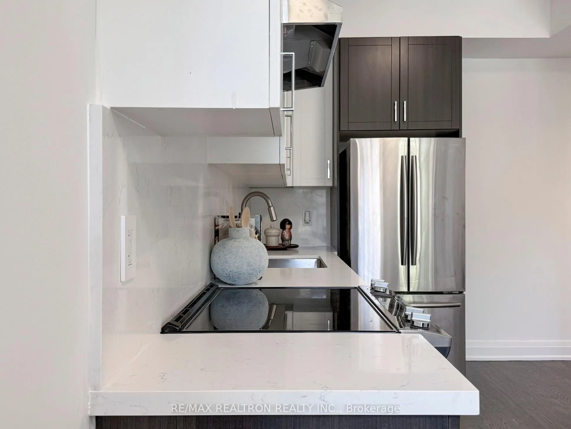 23 Eldora Avenue, #105