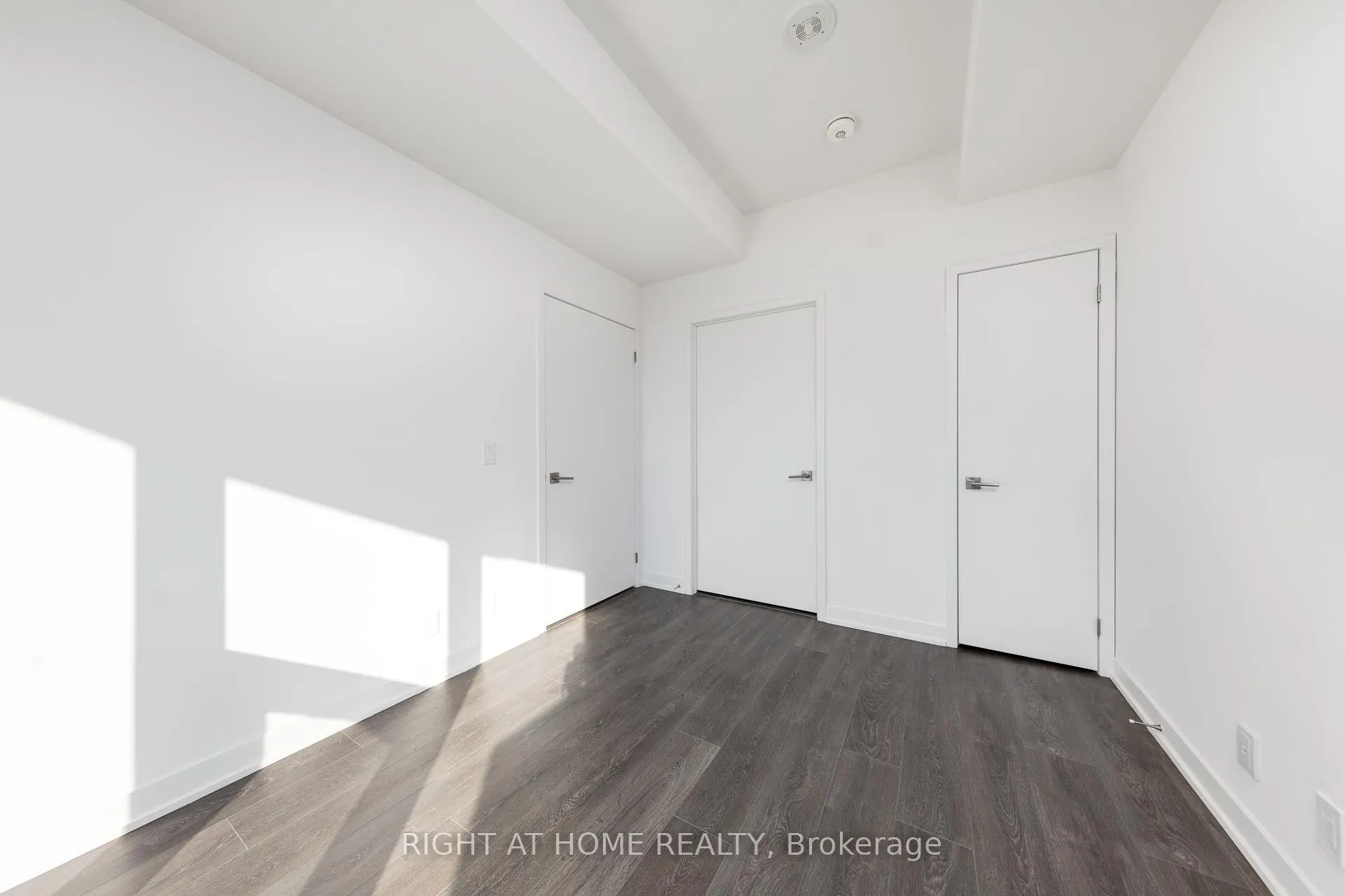 15 Holmes Avenue, #2503