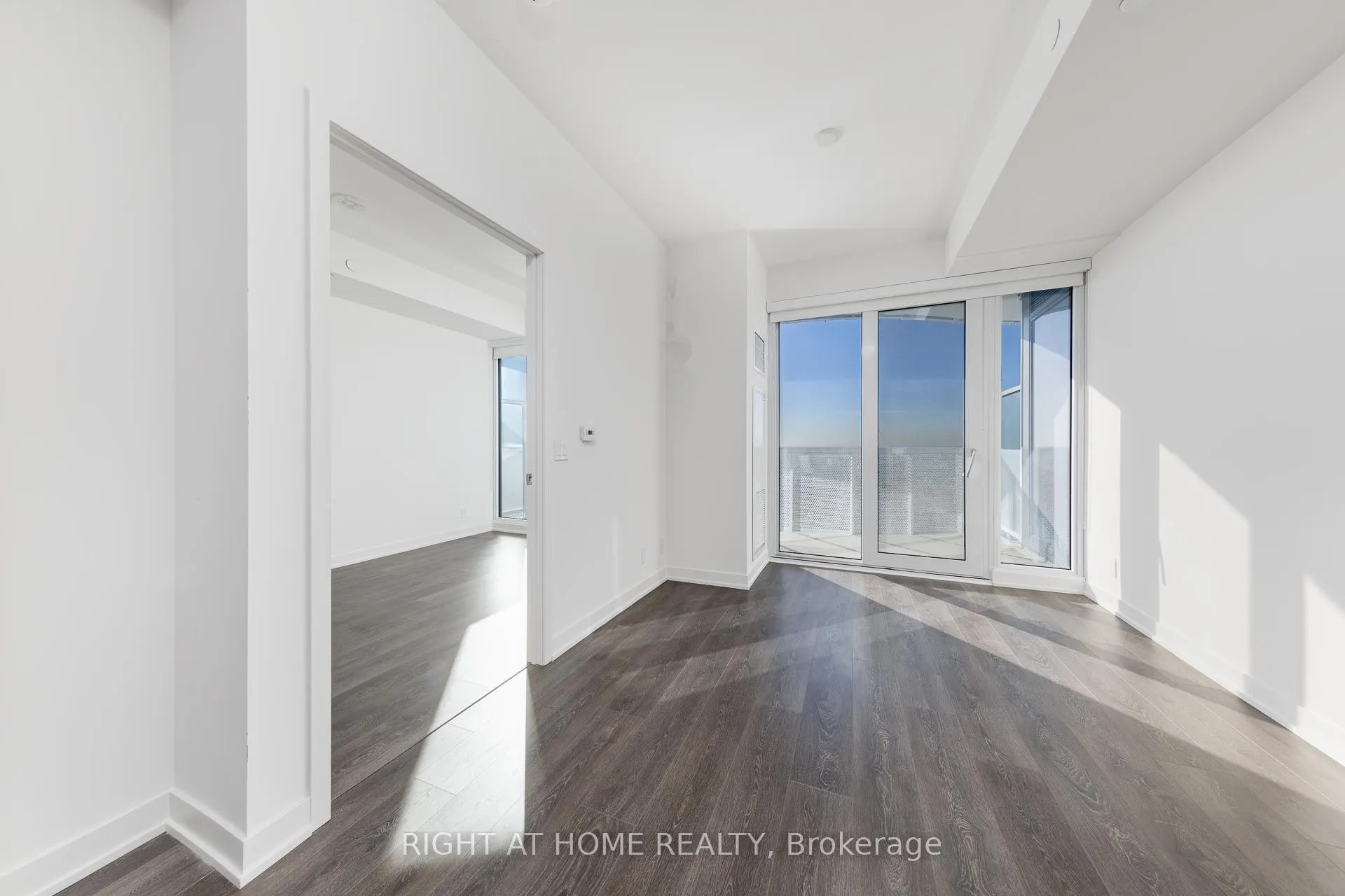 15 Holmes Avenue, #2503