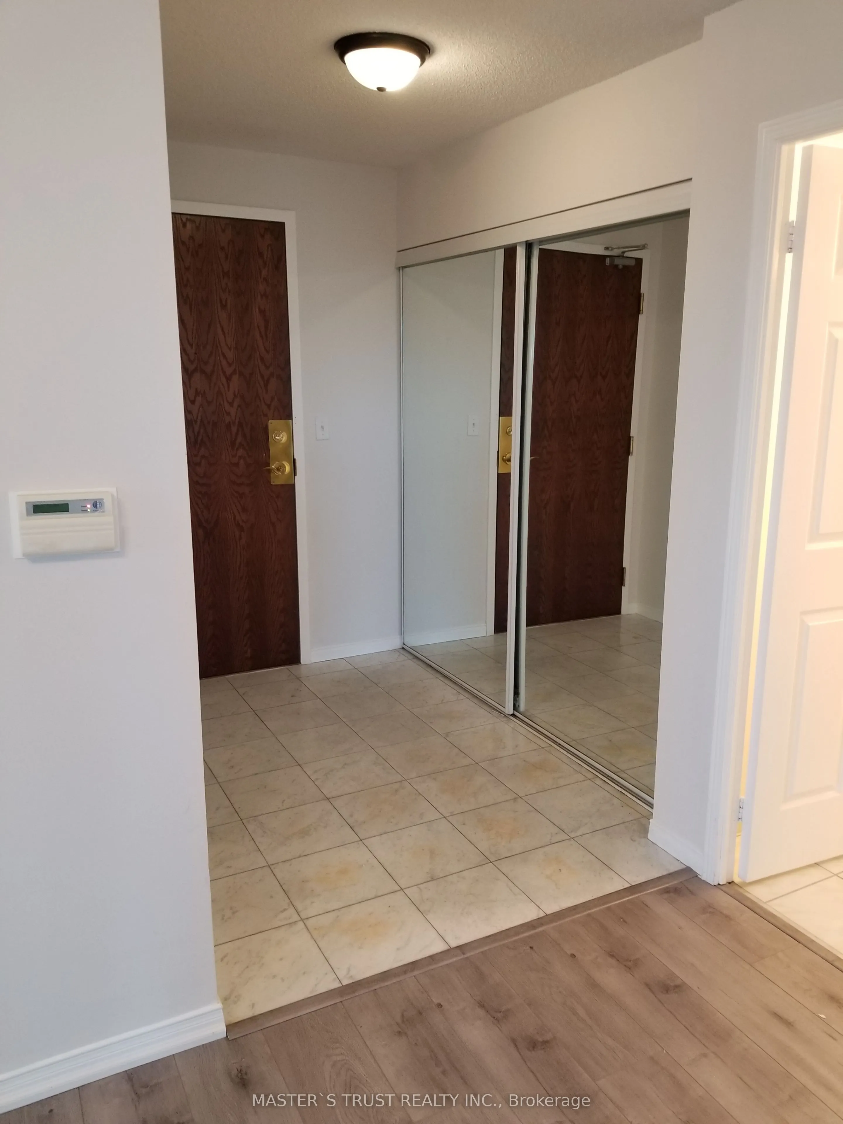 3 Pemberton Avenue, #1108