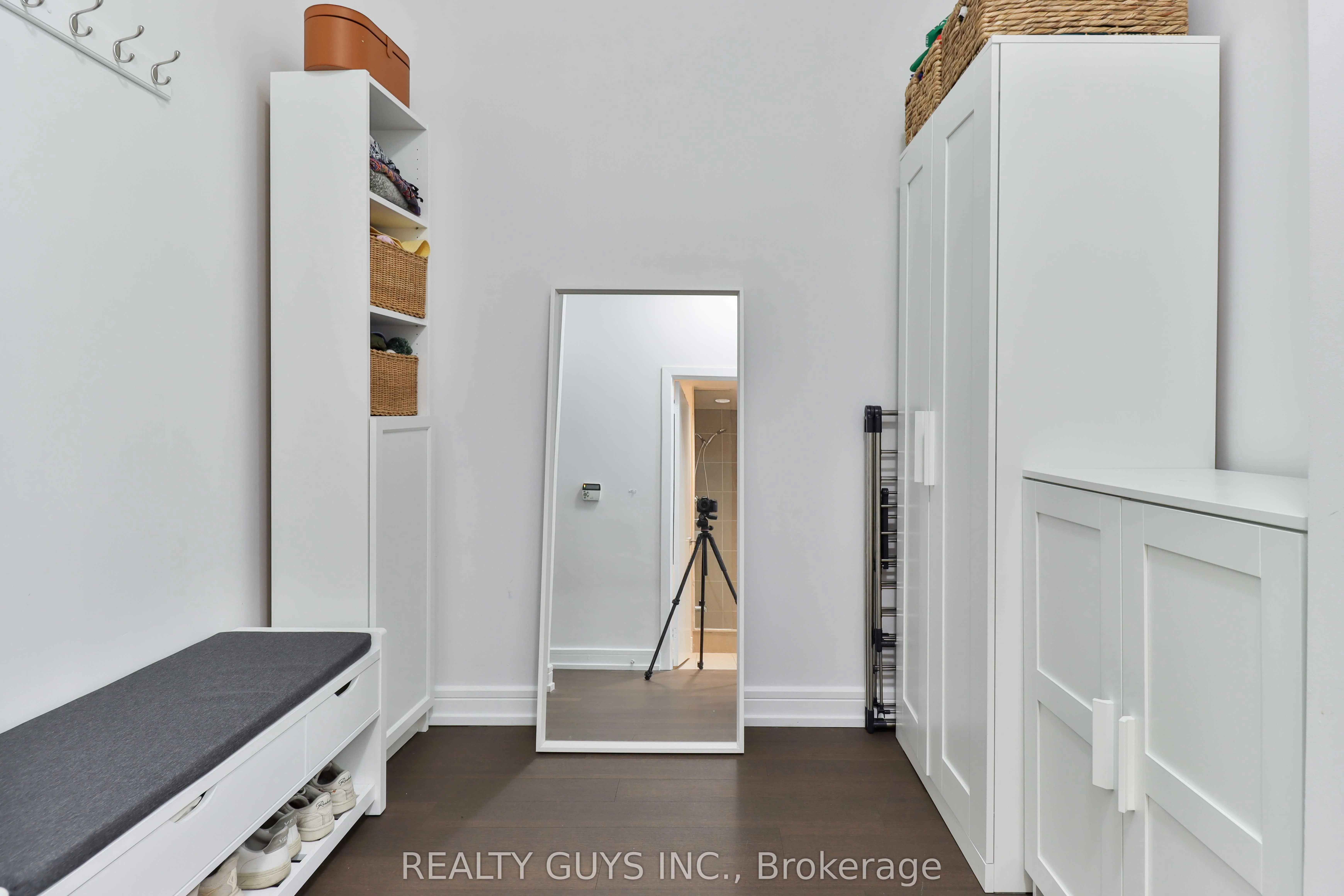 112 George Street, #631