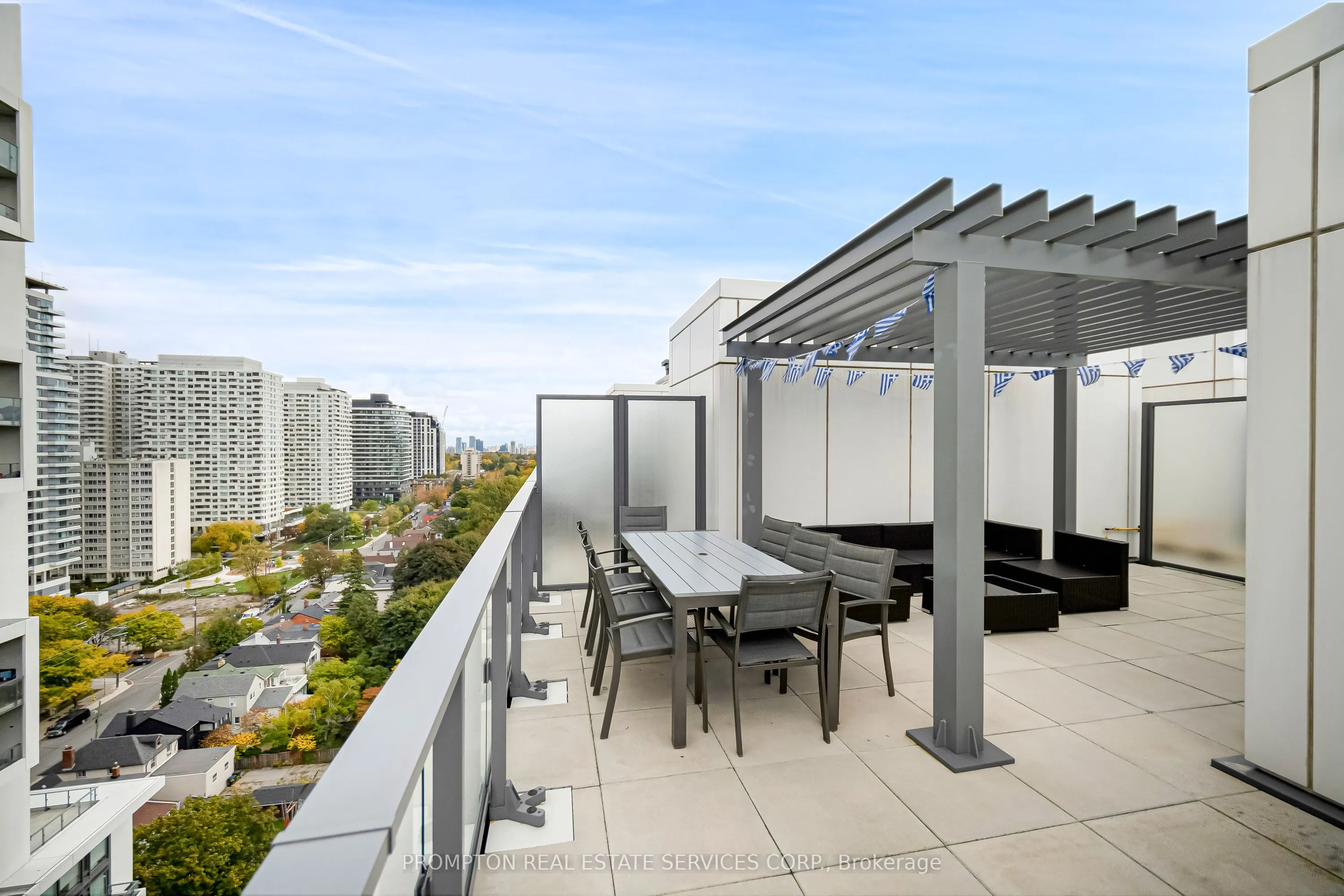 8 Hillsdale Avenue E, #1732