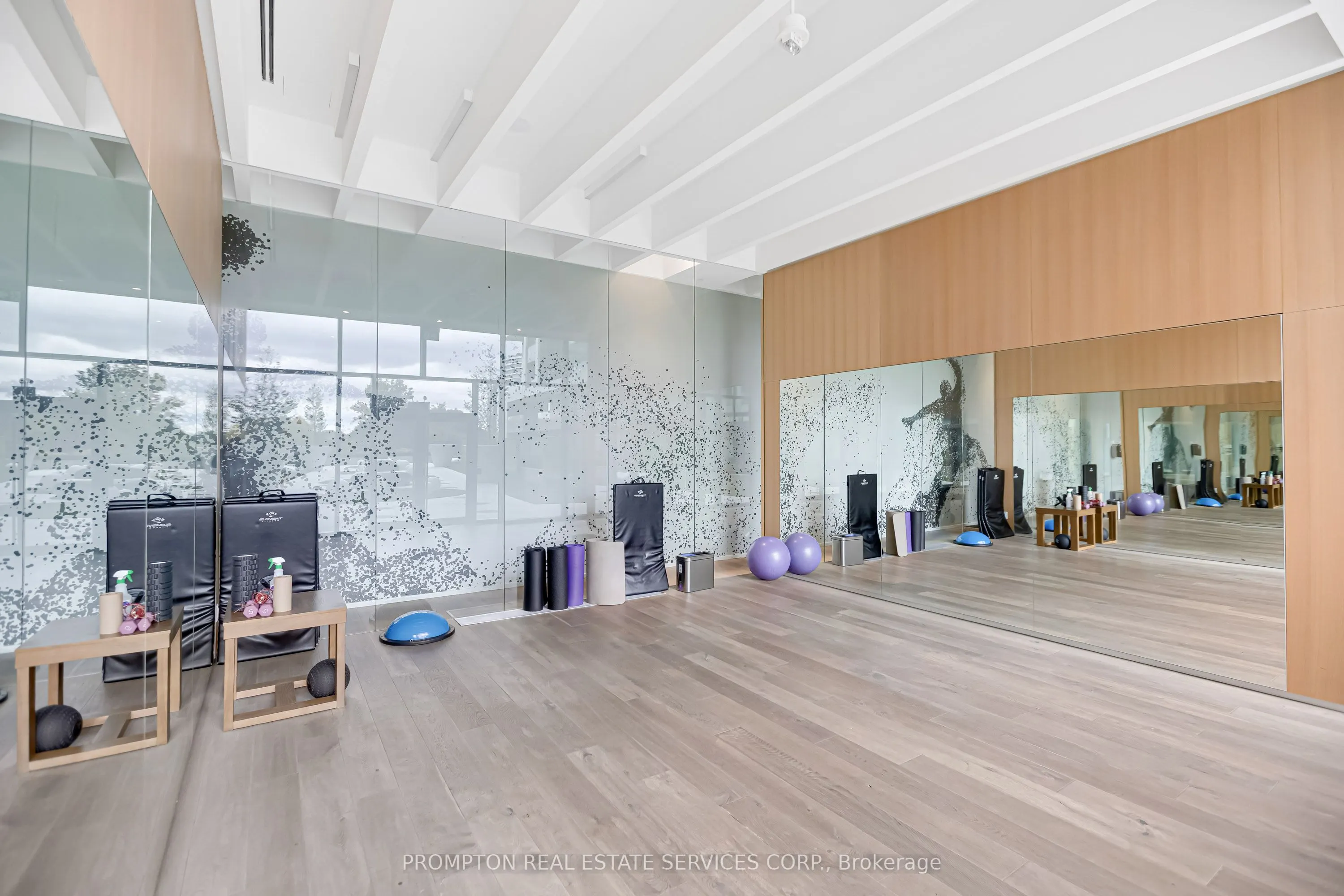 8 Hillsdale Avenue E, #1732