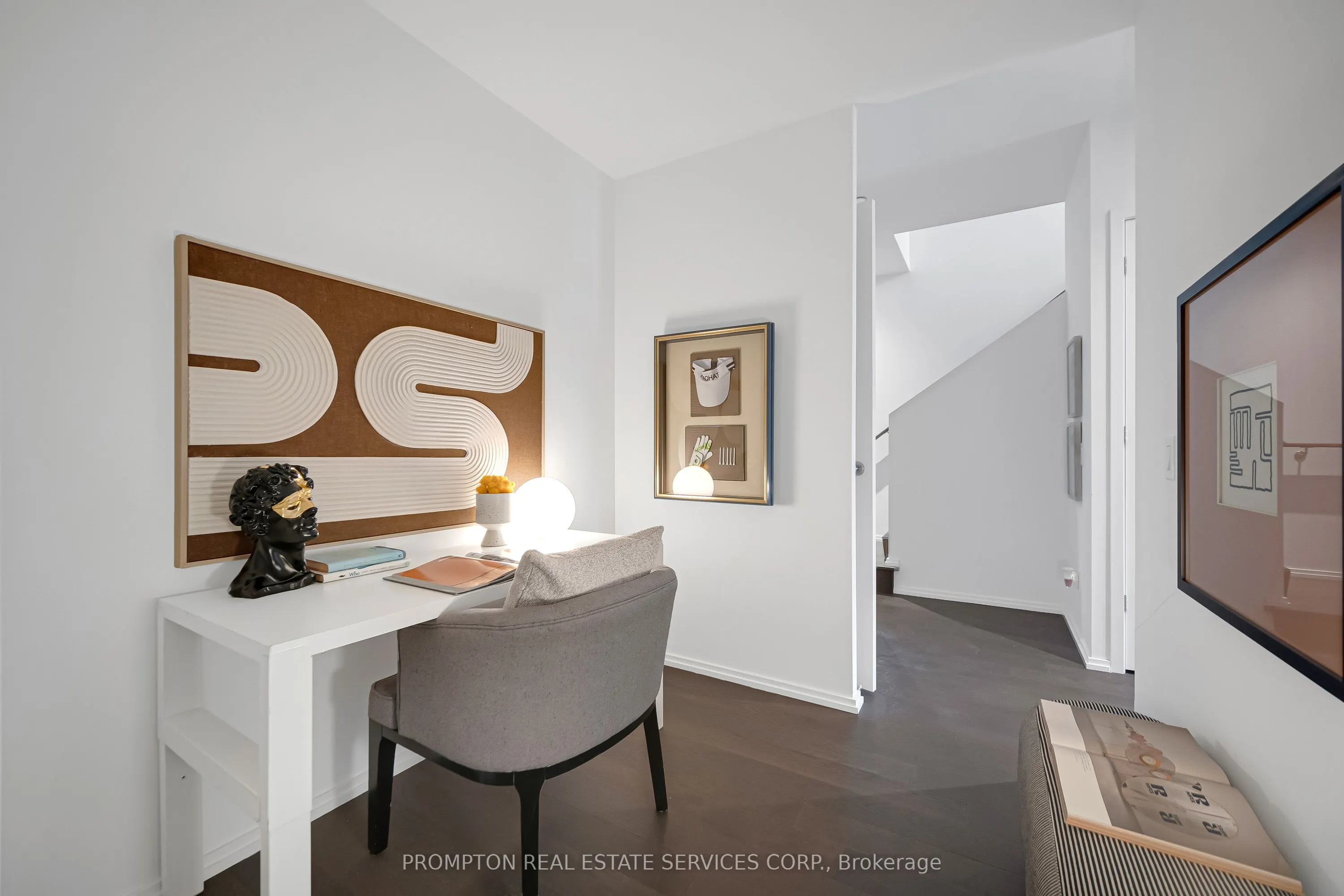 8 Hillsdale Avenue E, #1732