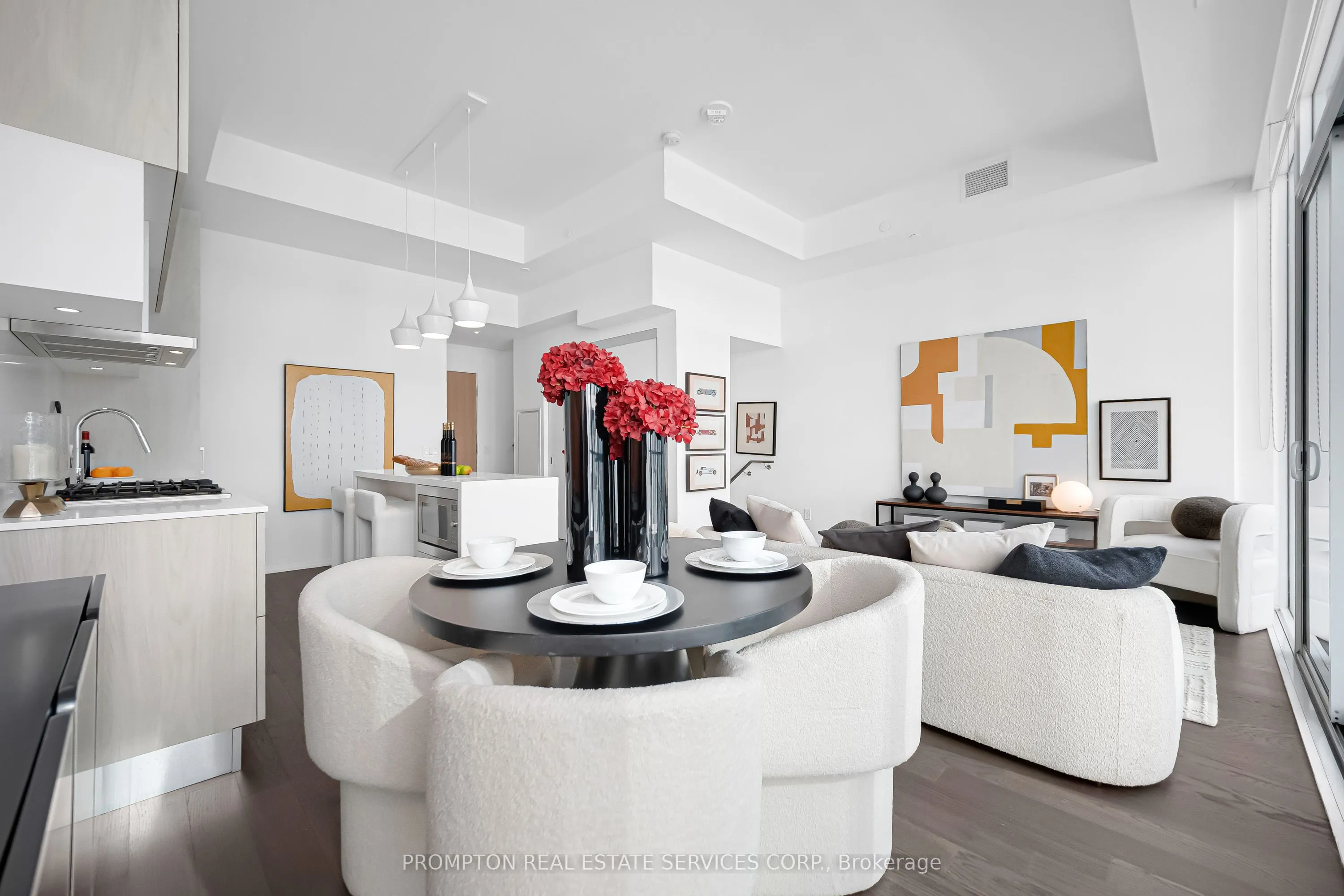 8 Hillsdale Avenue E, #1732