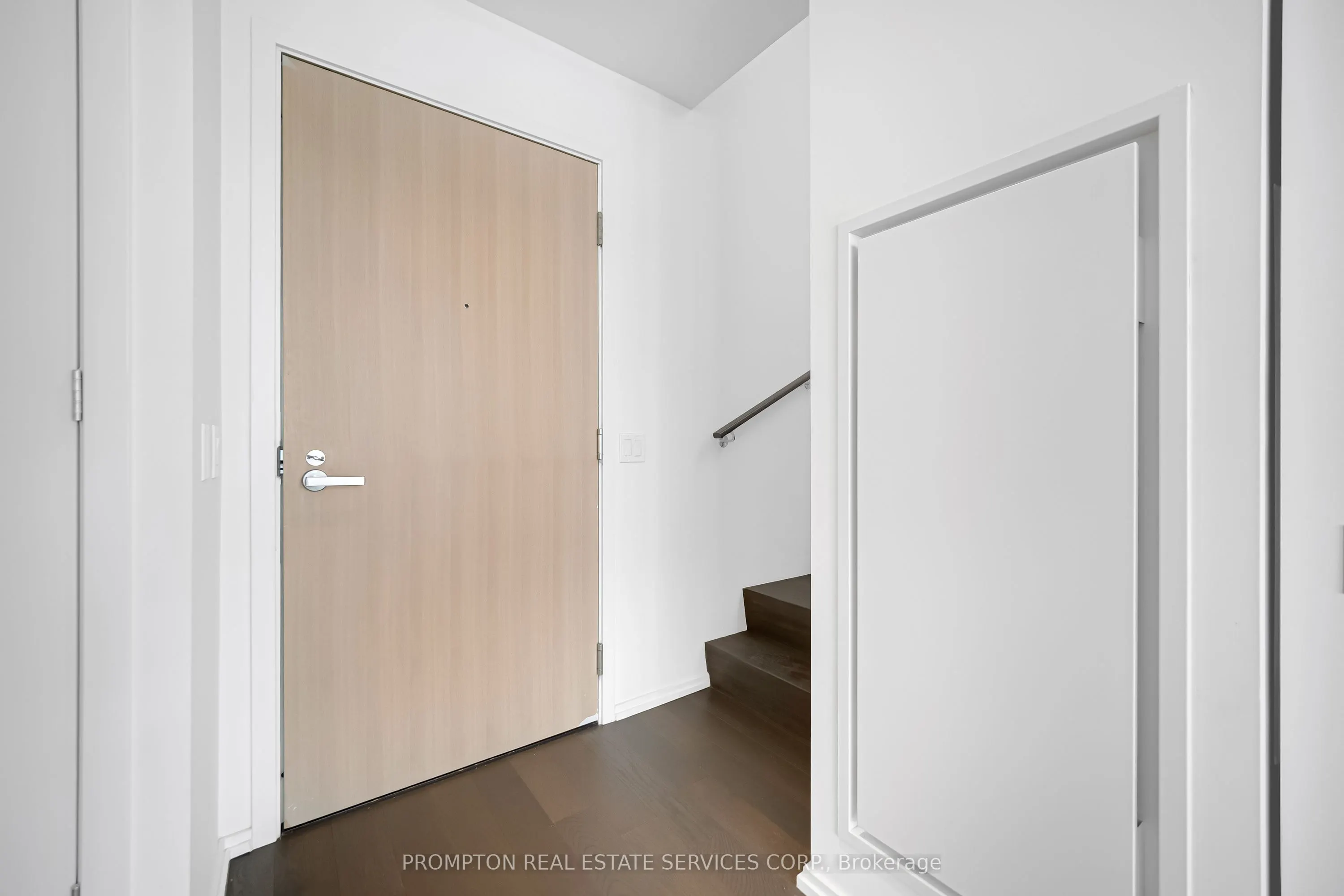 8 Hillsdale Avenue E, #1732