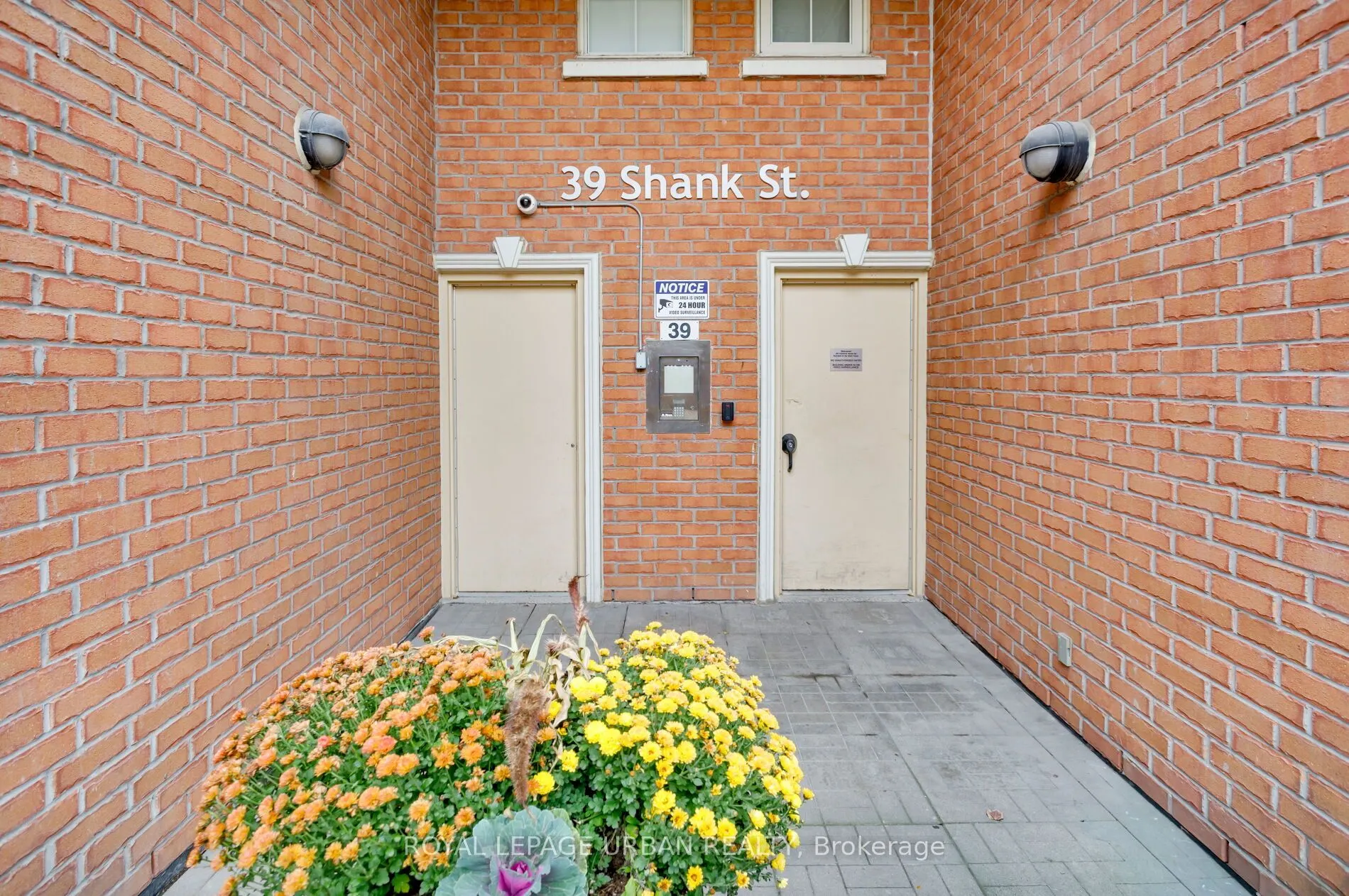 39 Shank Street, #319