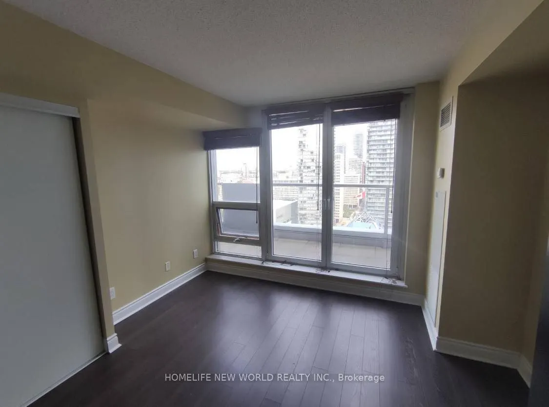 763 bay Street, #3213