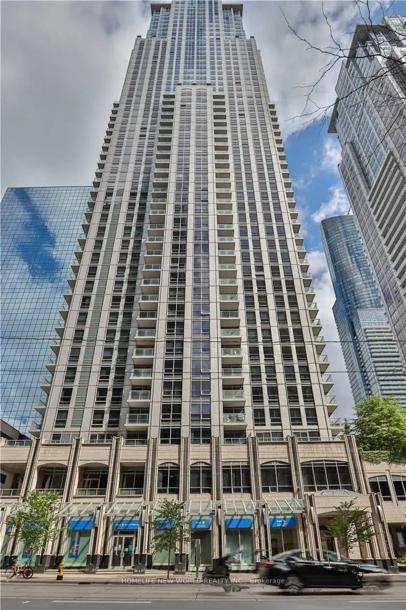 763 bay Street, #3213