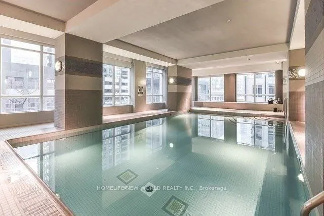 763 bay Street, #3213