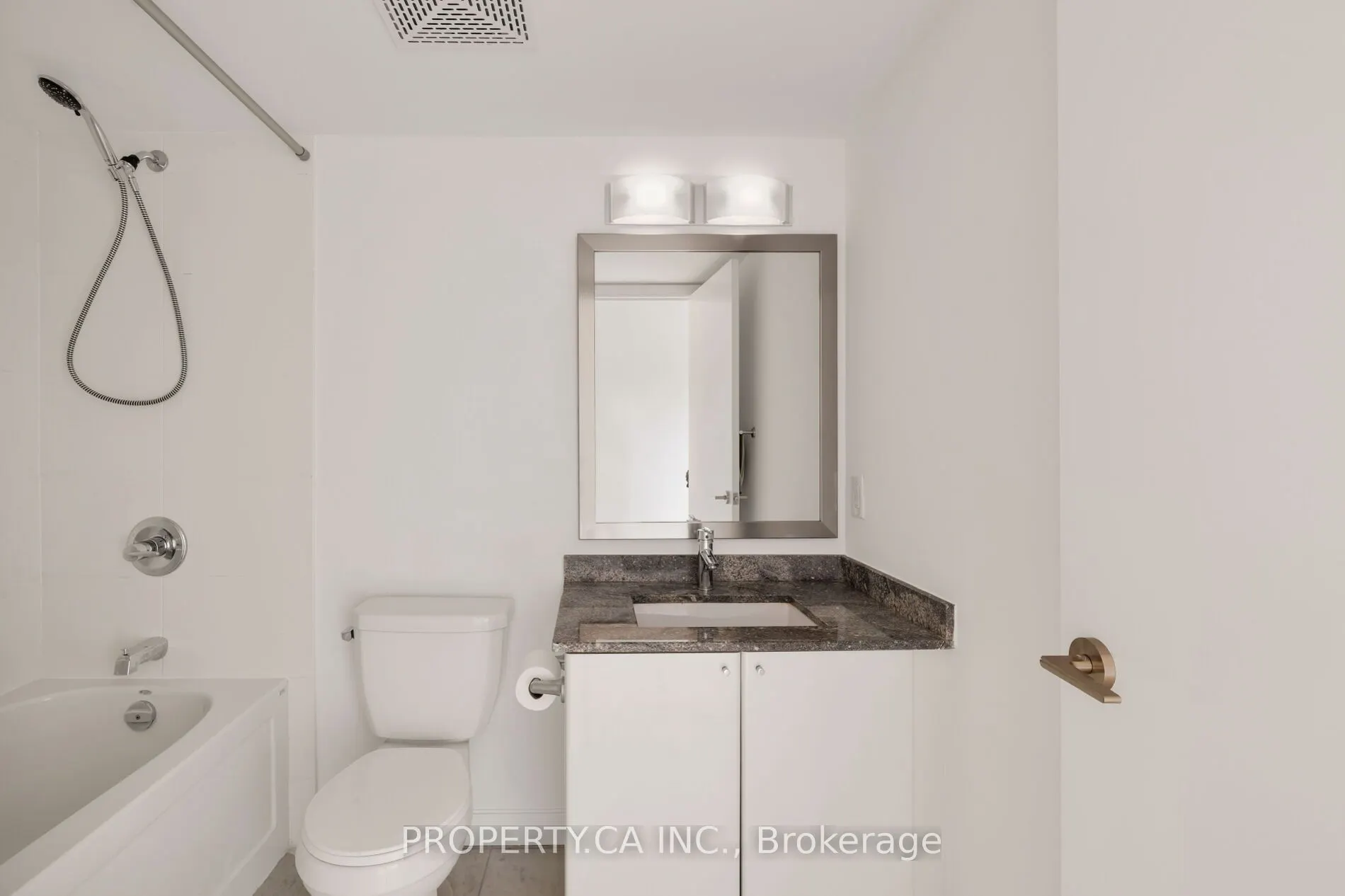 33 Bay Street, #1604