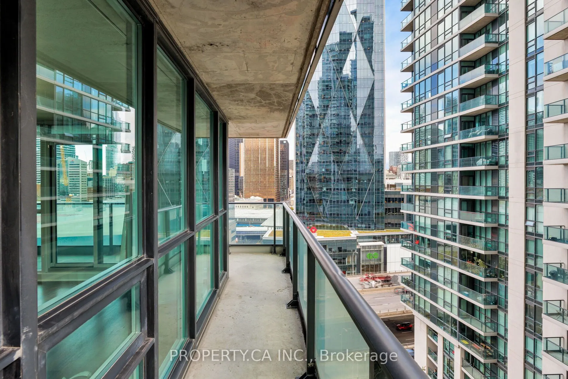 33 Bay Street, #1604