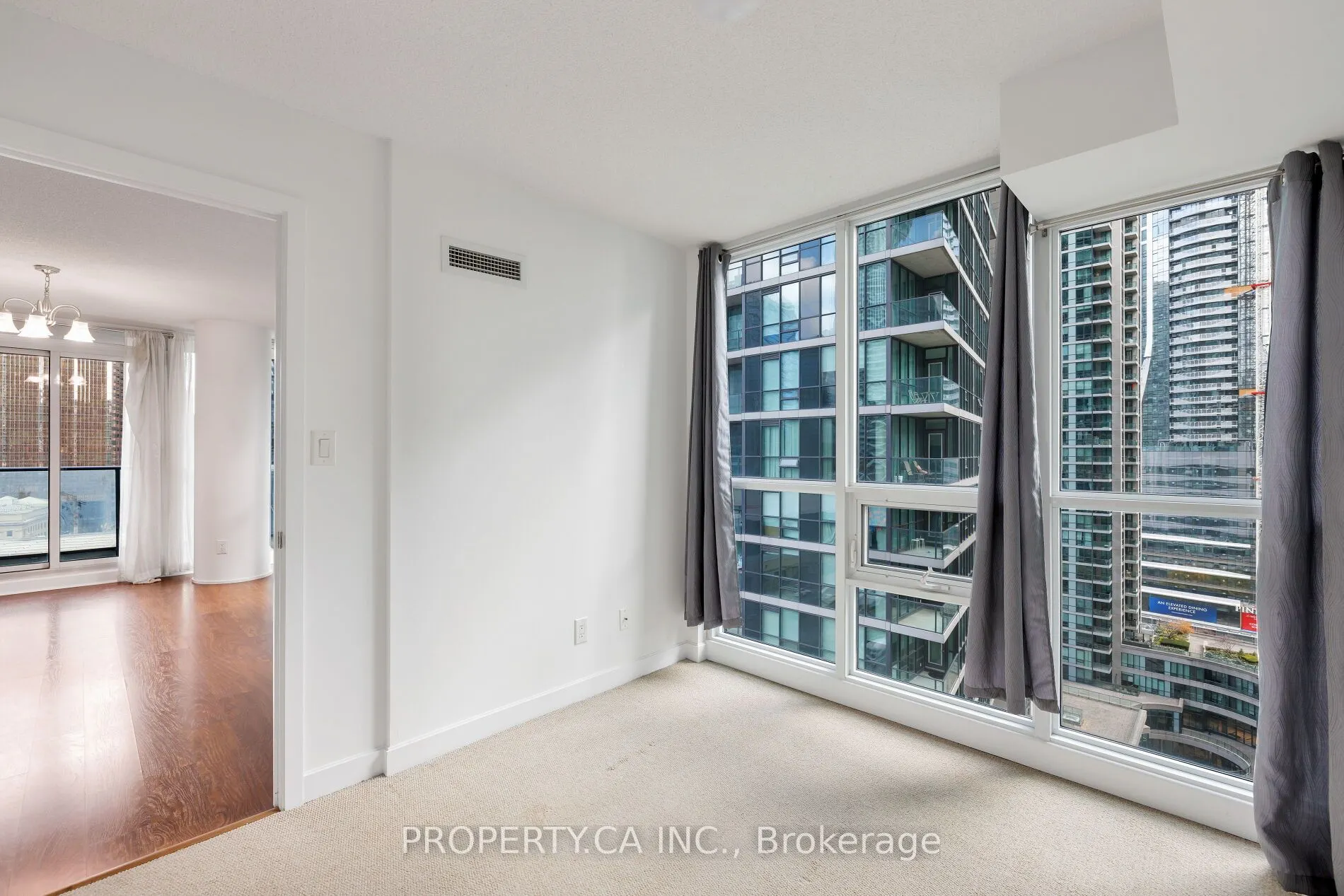 33 Bay Street, #1604