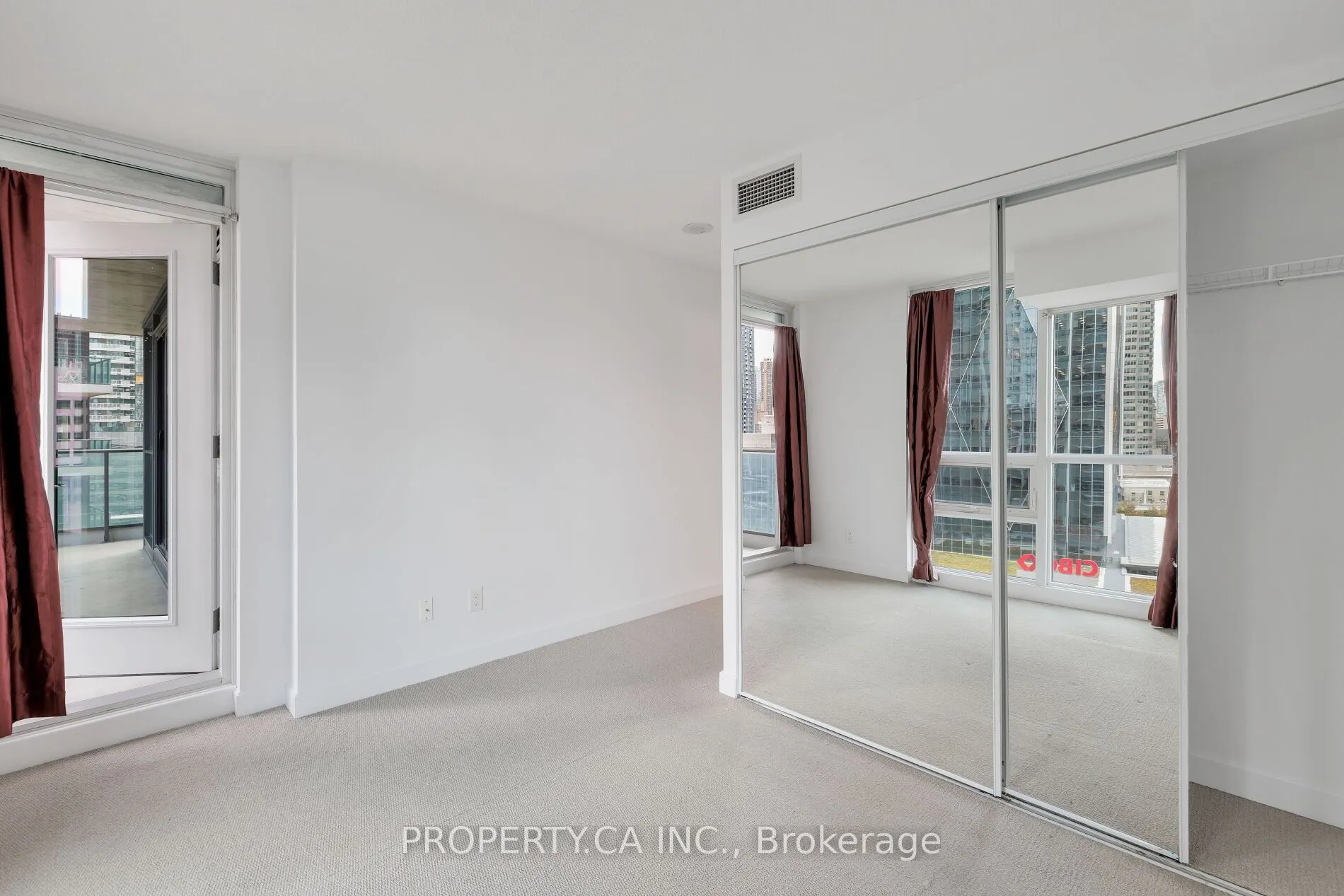 33 Bay Street, #1604