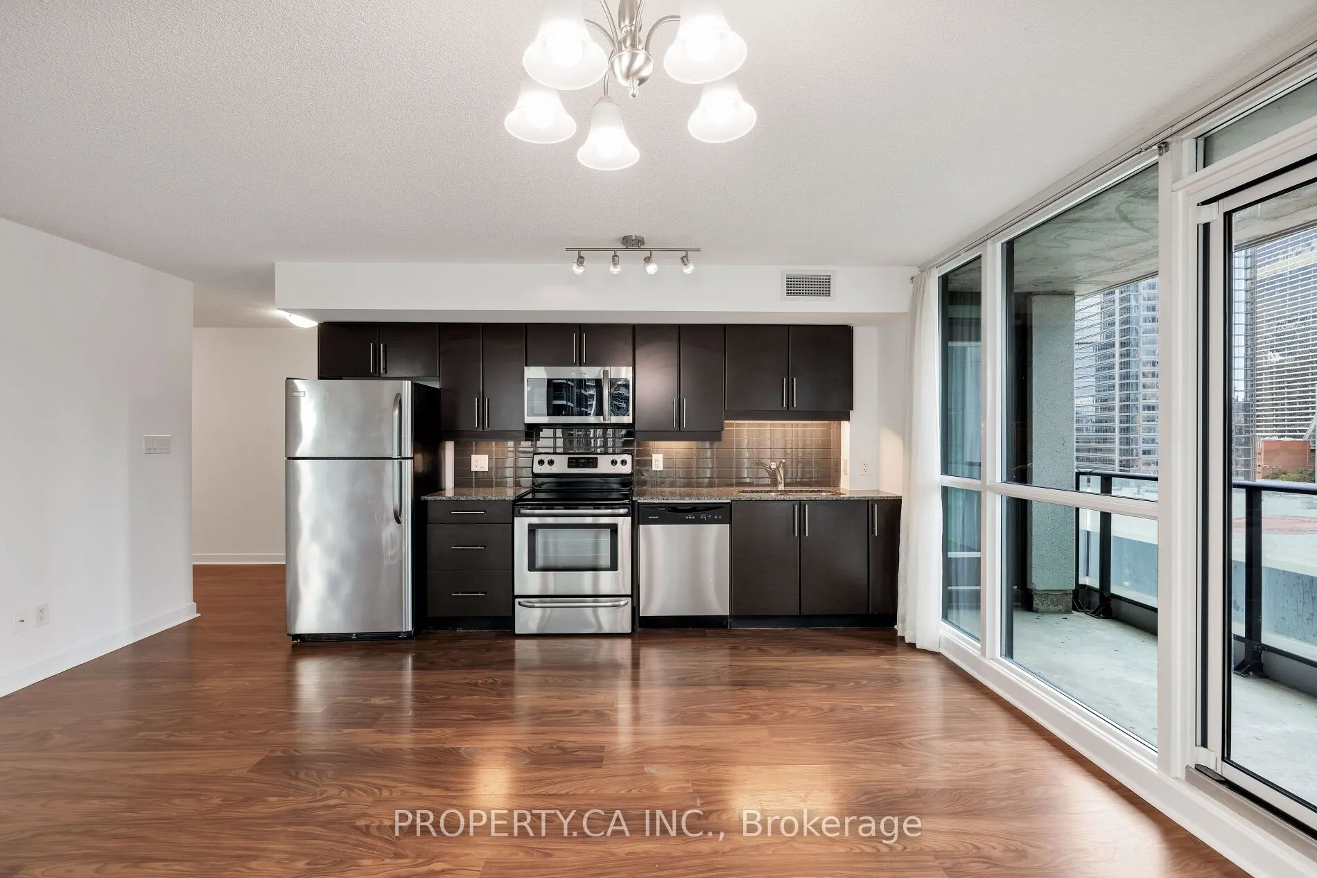 33 Bay Street, #1604