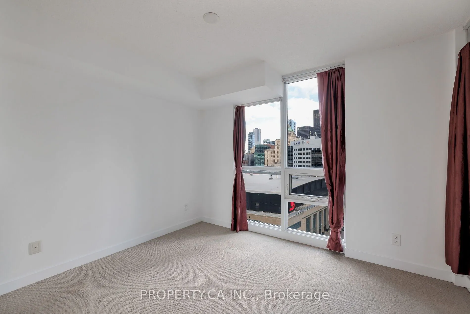33 Bay Street, #1604