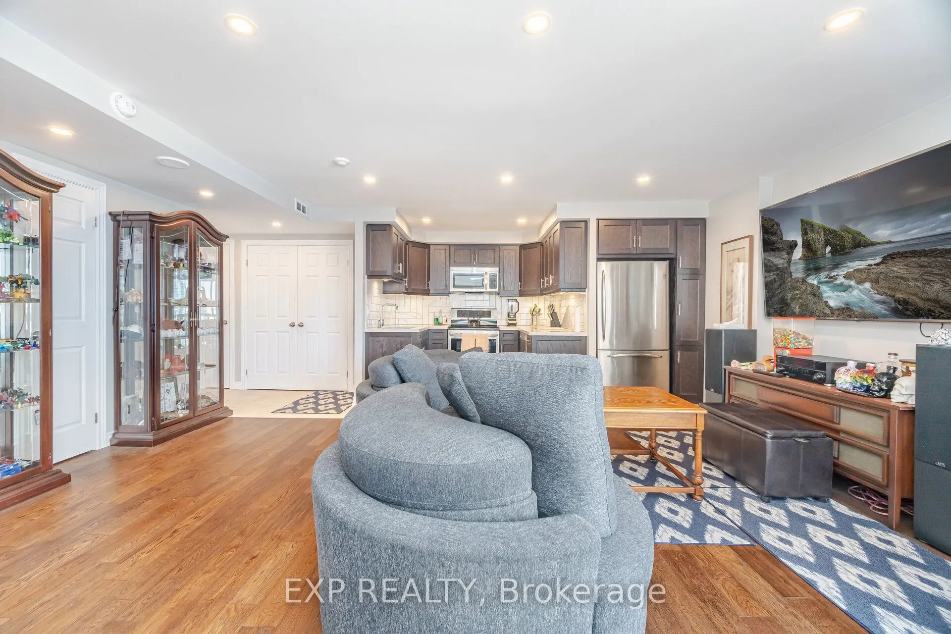 55 Centre Avenue, #2007