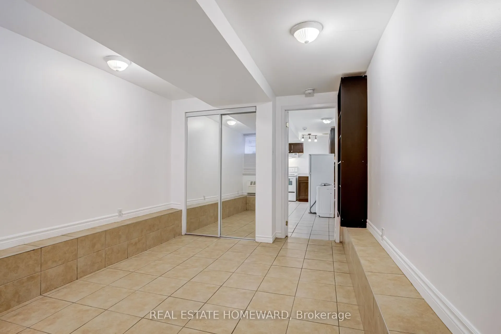 208 Ontario Street, #Lower