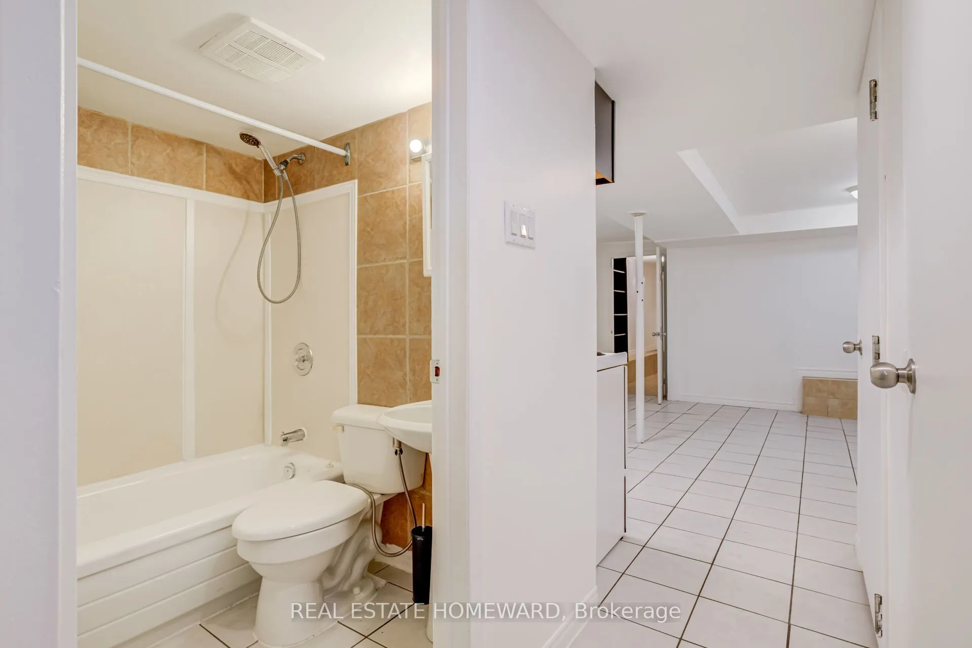 208 Ontario Street, #Lower