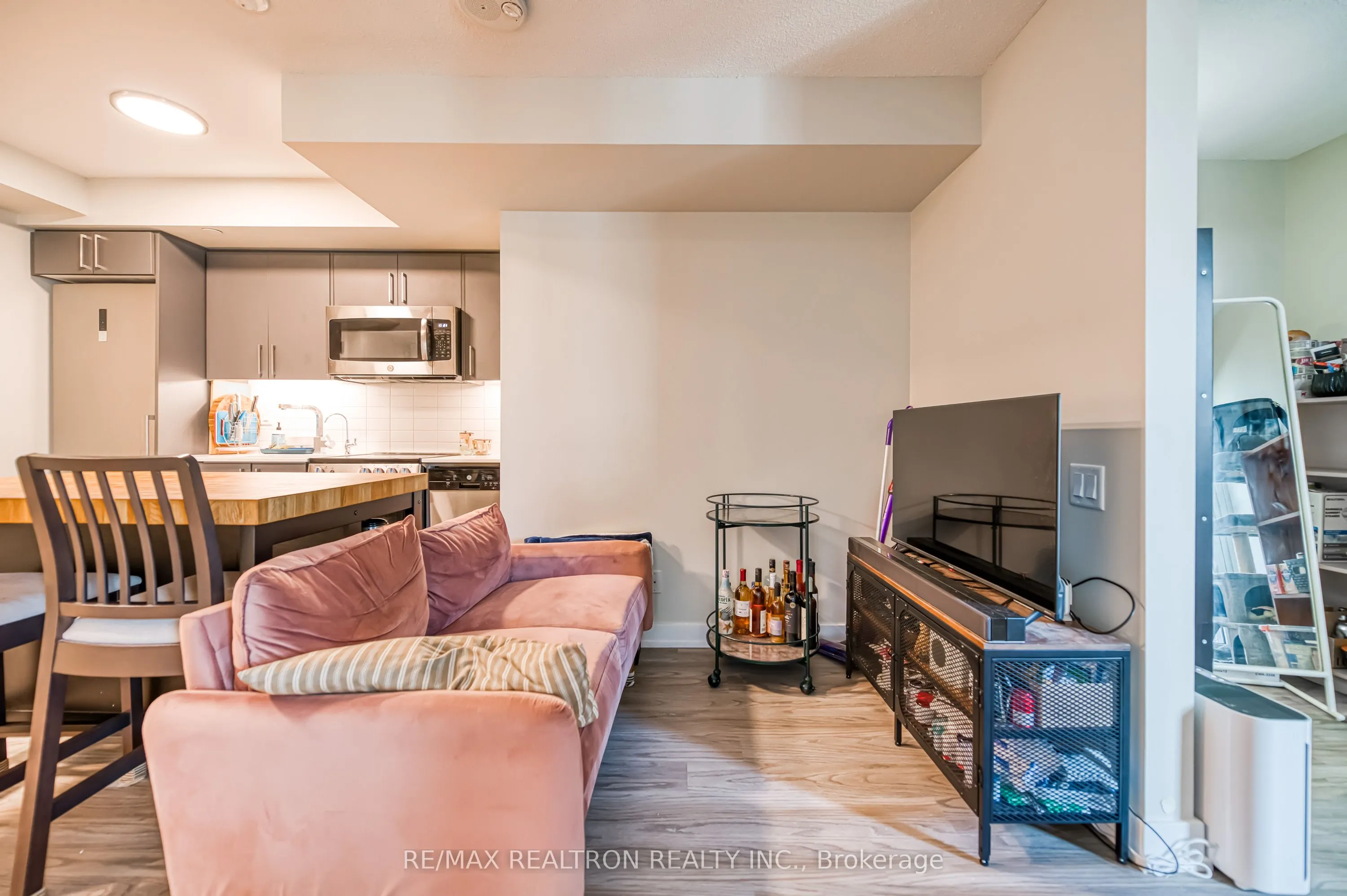 38 Monte Kwinter Court, #501