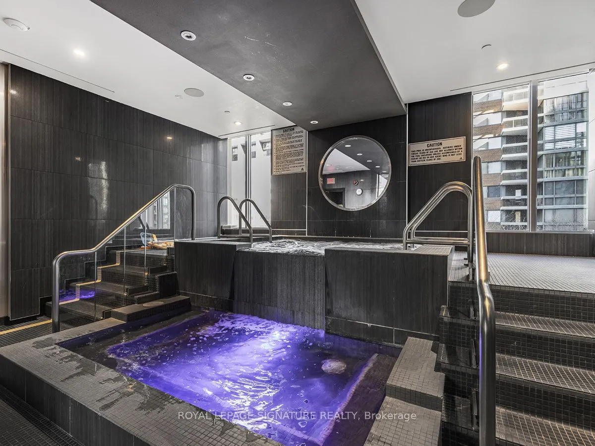 32 Davenport Road, #1704