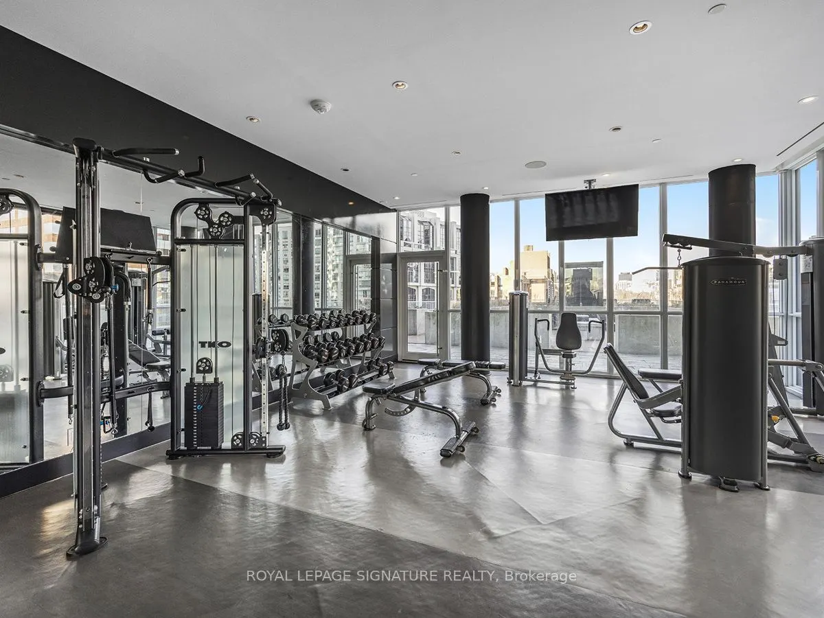 32 Davenport Road, #1704