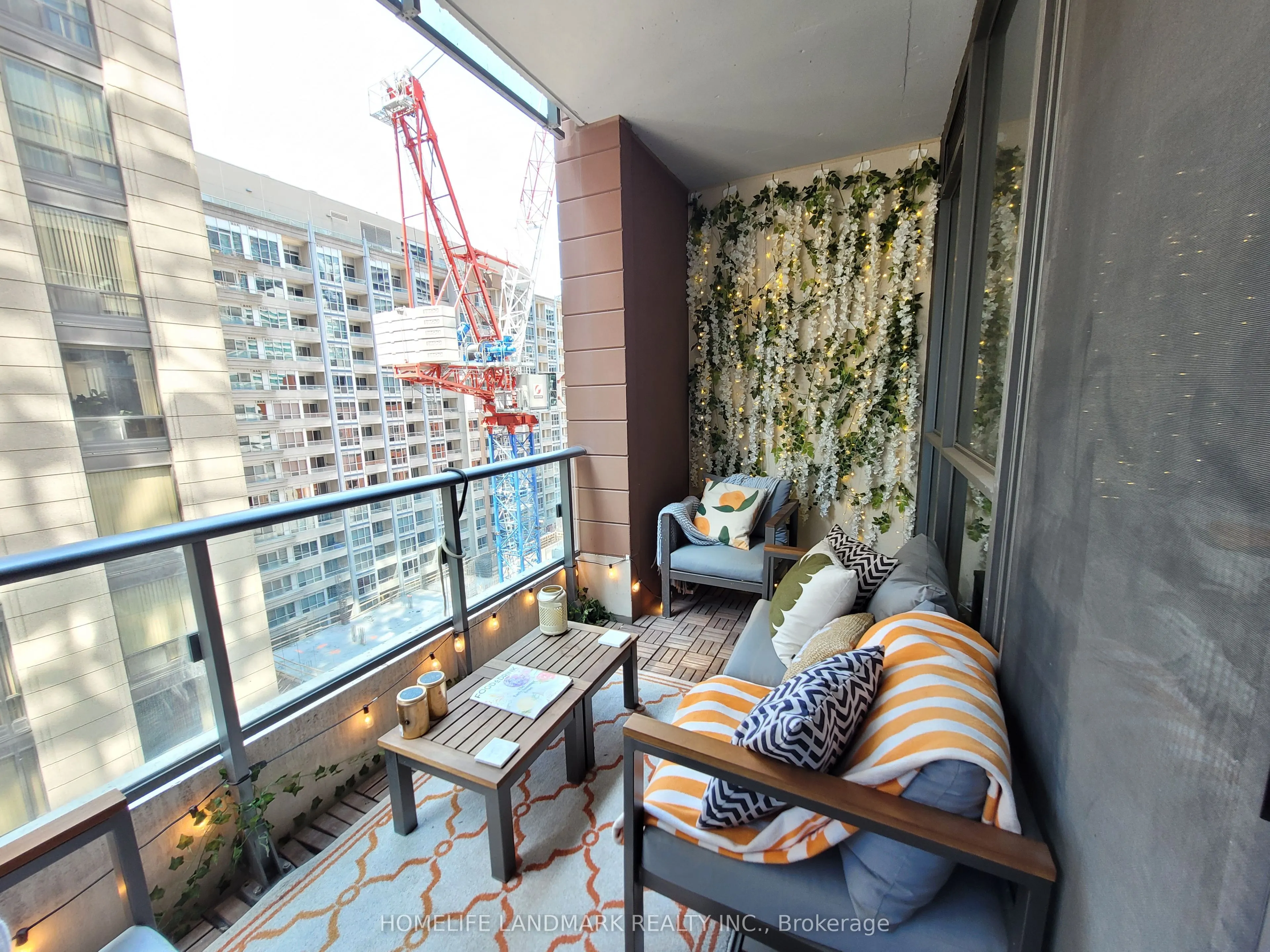 8 Mercer Street, #1007