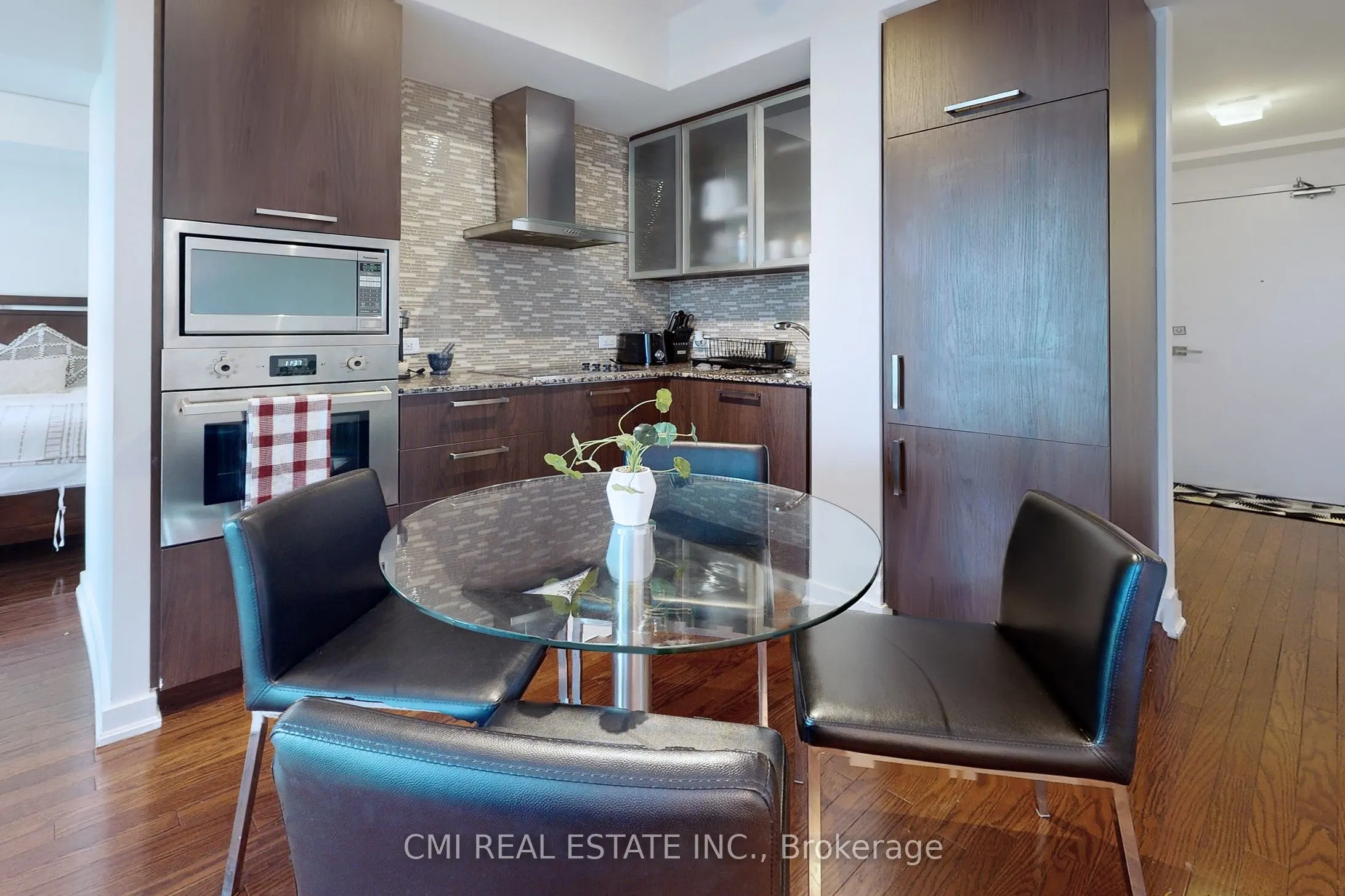 14 York Street, #3610