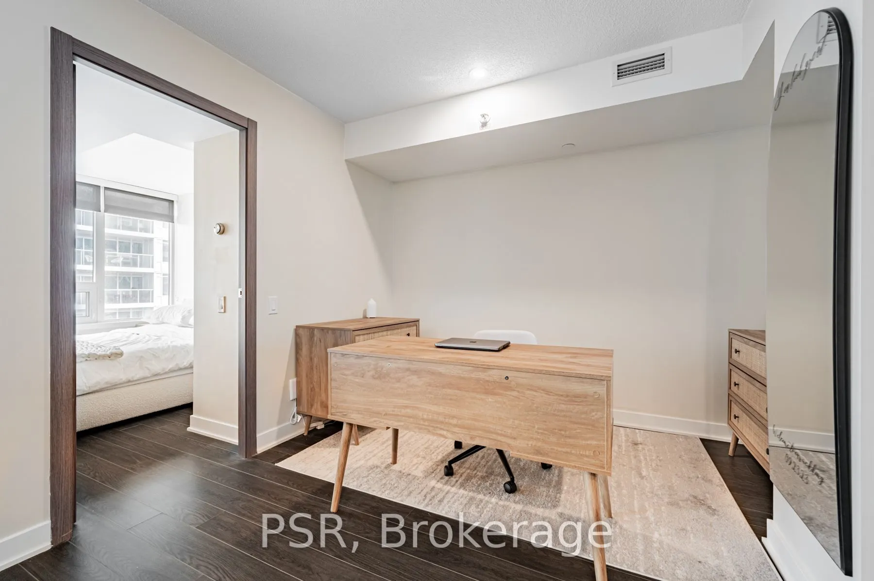 19 Bathurst Street, #2310