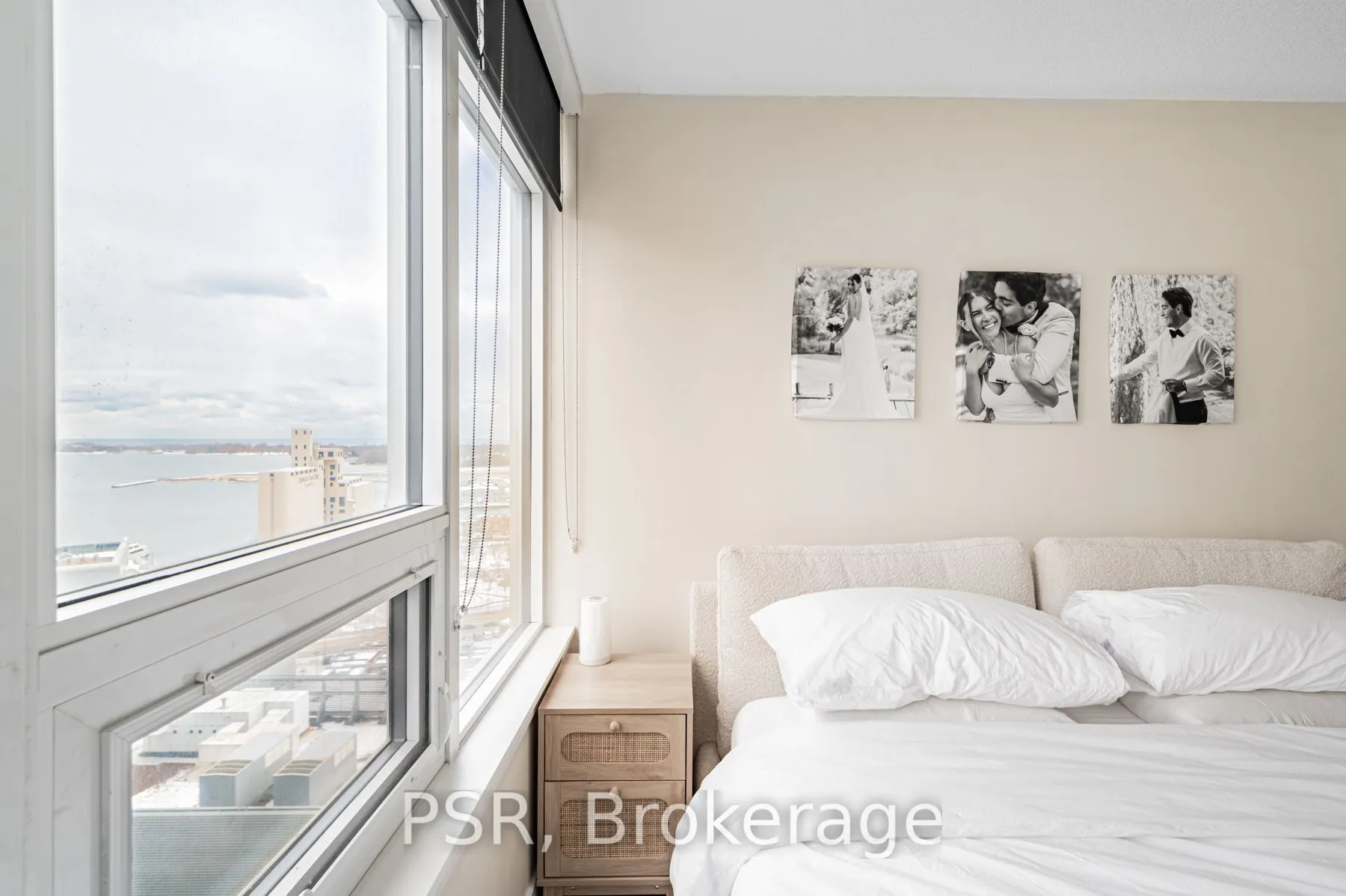 19 Bathurst Street, #2310
