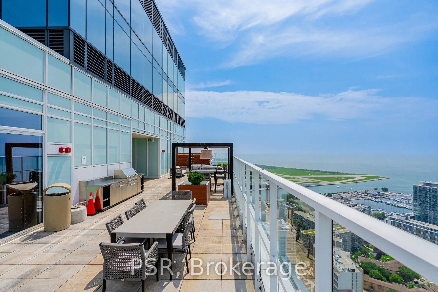 19 Bathurst Street, #2310